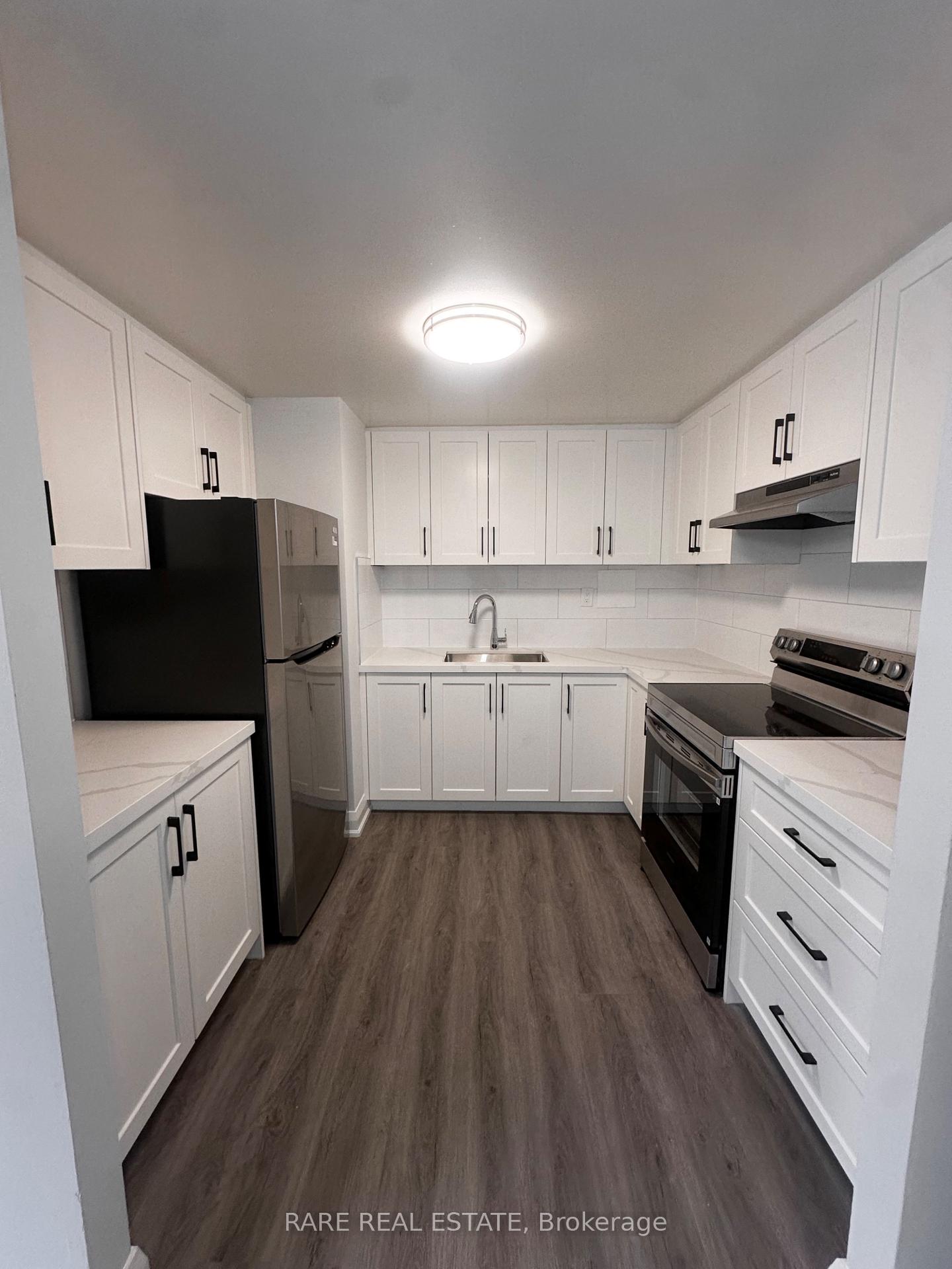 99 Bellevue Avenue 12, Toronto, On M5t 2n8