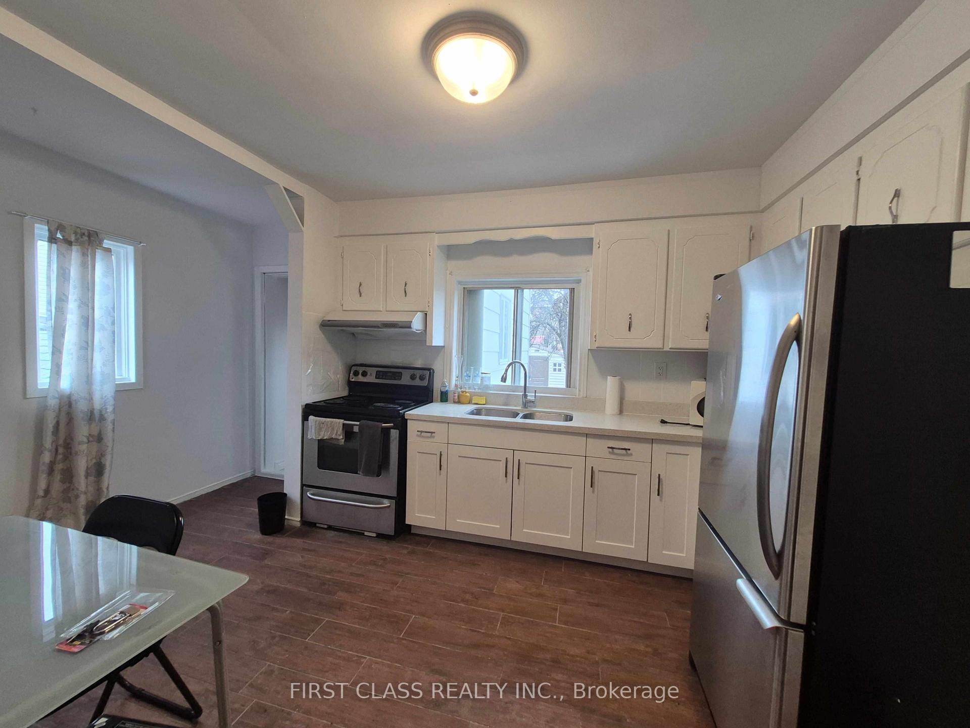 97 Bude Street 1st Floor, Toronto, On M6e 2e4