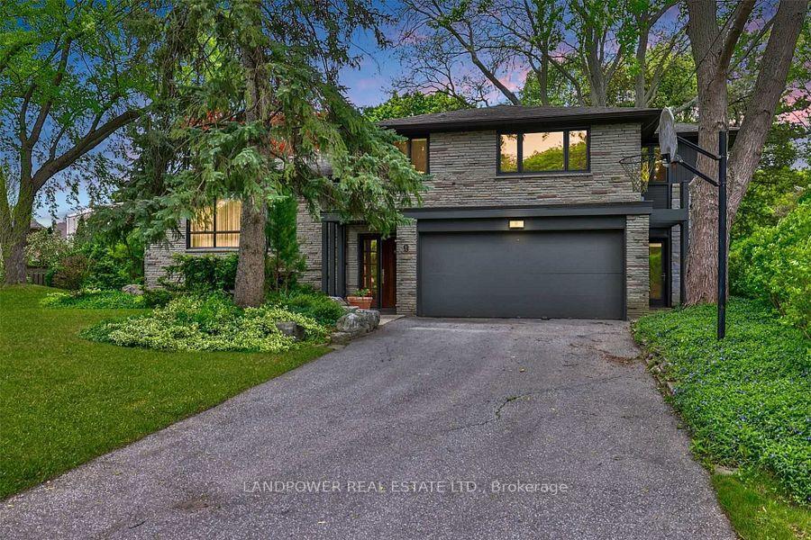 9 Alderdale Court, Toronto, On M3b 2h8