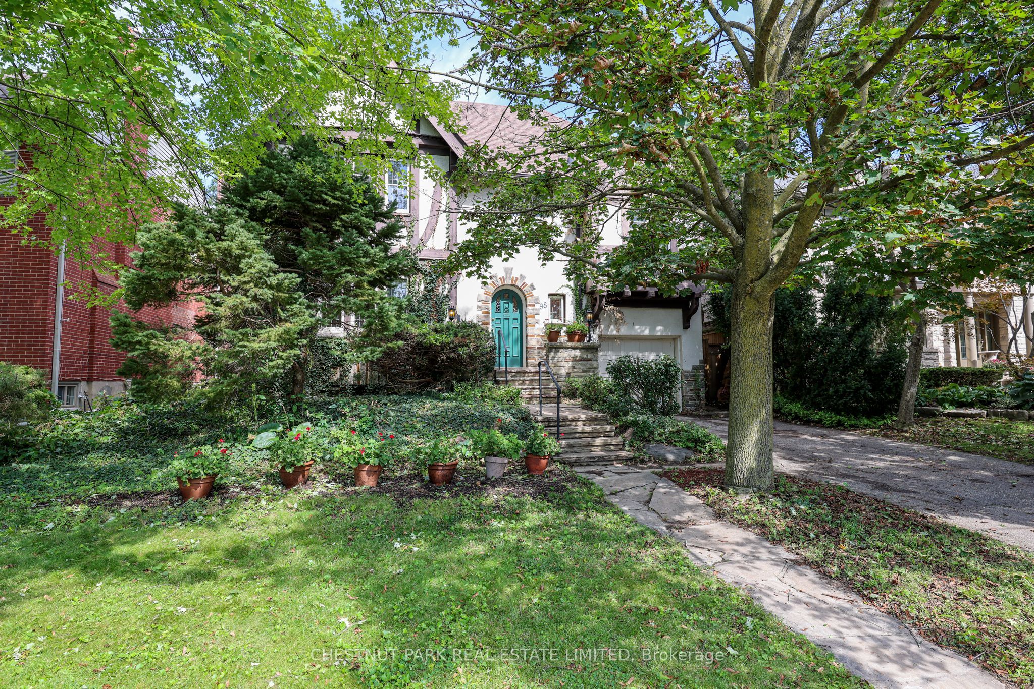 98 St. Leonards Avenue, Toronto, On M4n 1k5