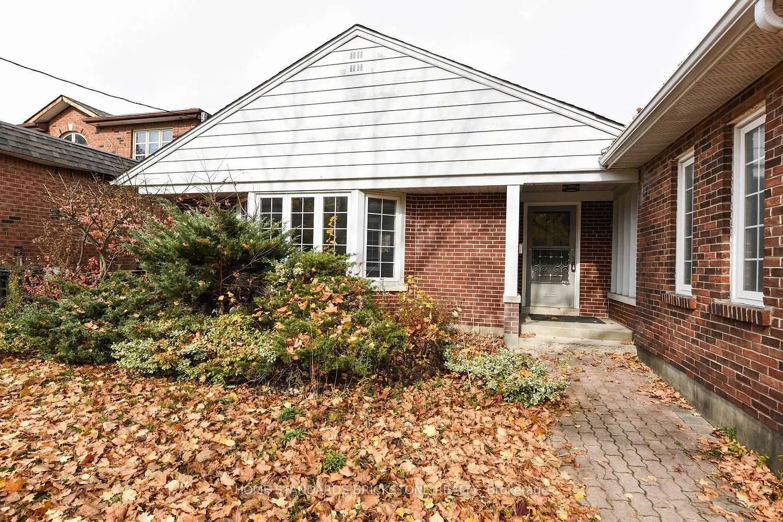 90 Centre Avenue N, Toronto, On M2m 2l6
