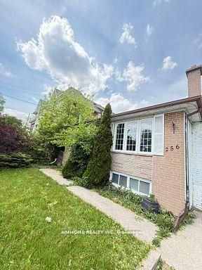 256 Patricia Avenue Lower, Toronto, On M2m 1j8
