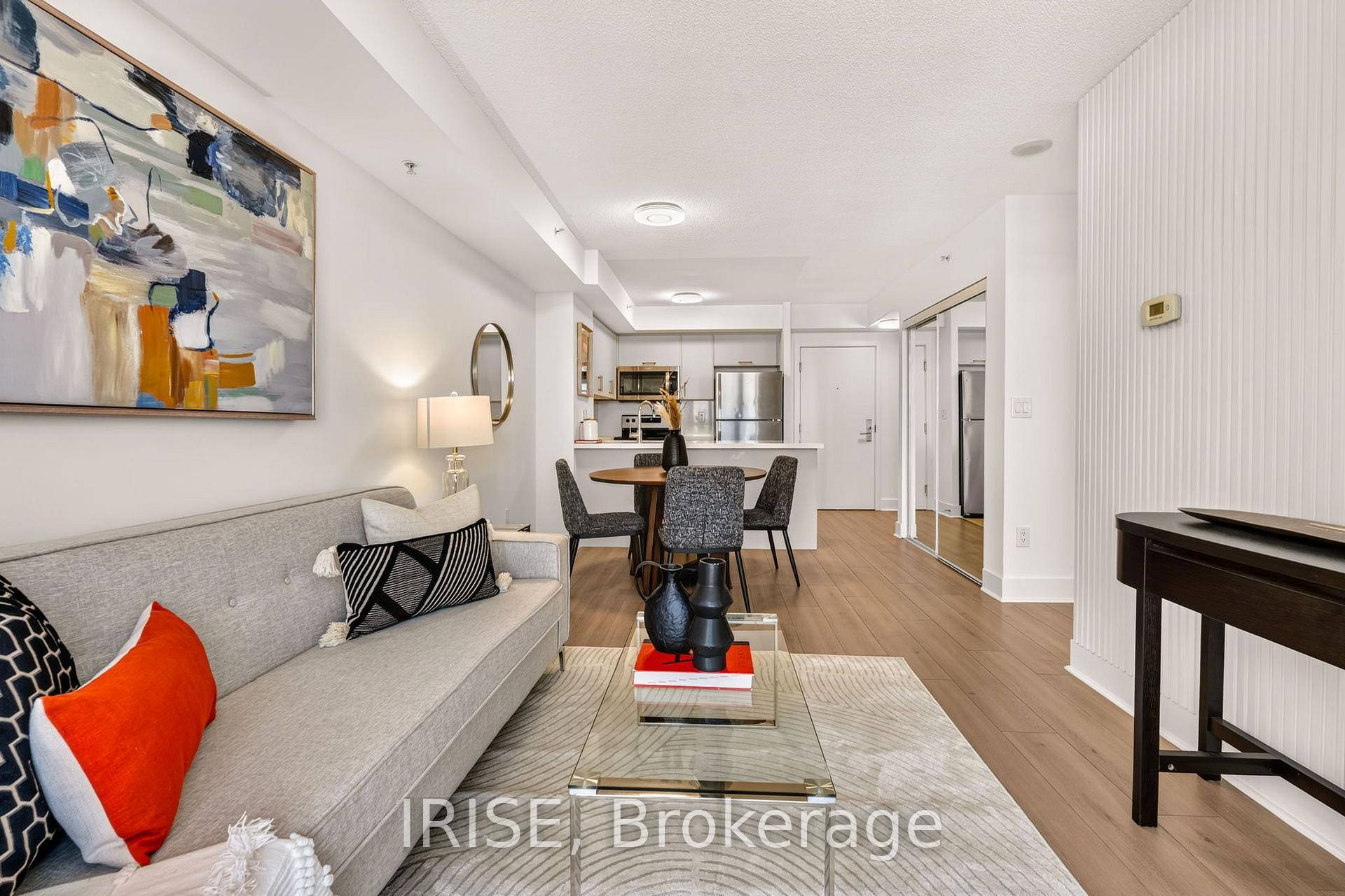 5740 Yonge Street 1006, Toronto, On M2m 0b1