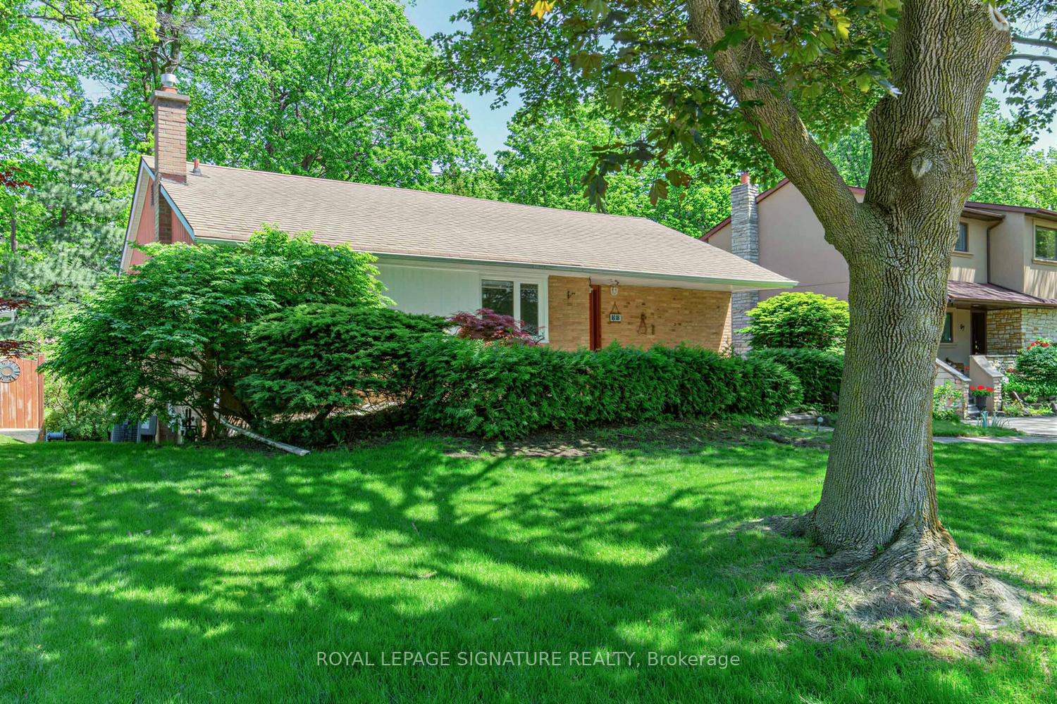 69 Greenland Road, Toronto, On M3c 1n4