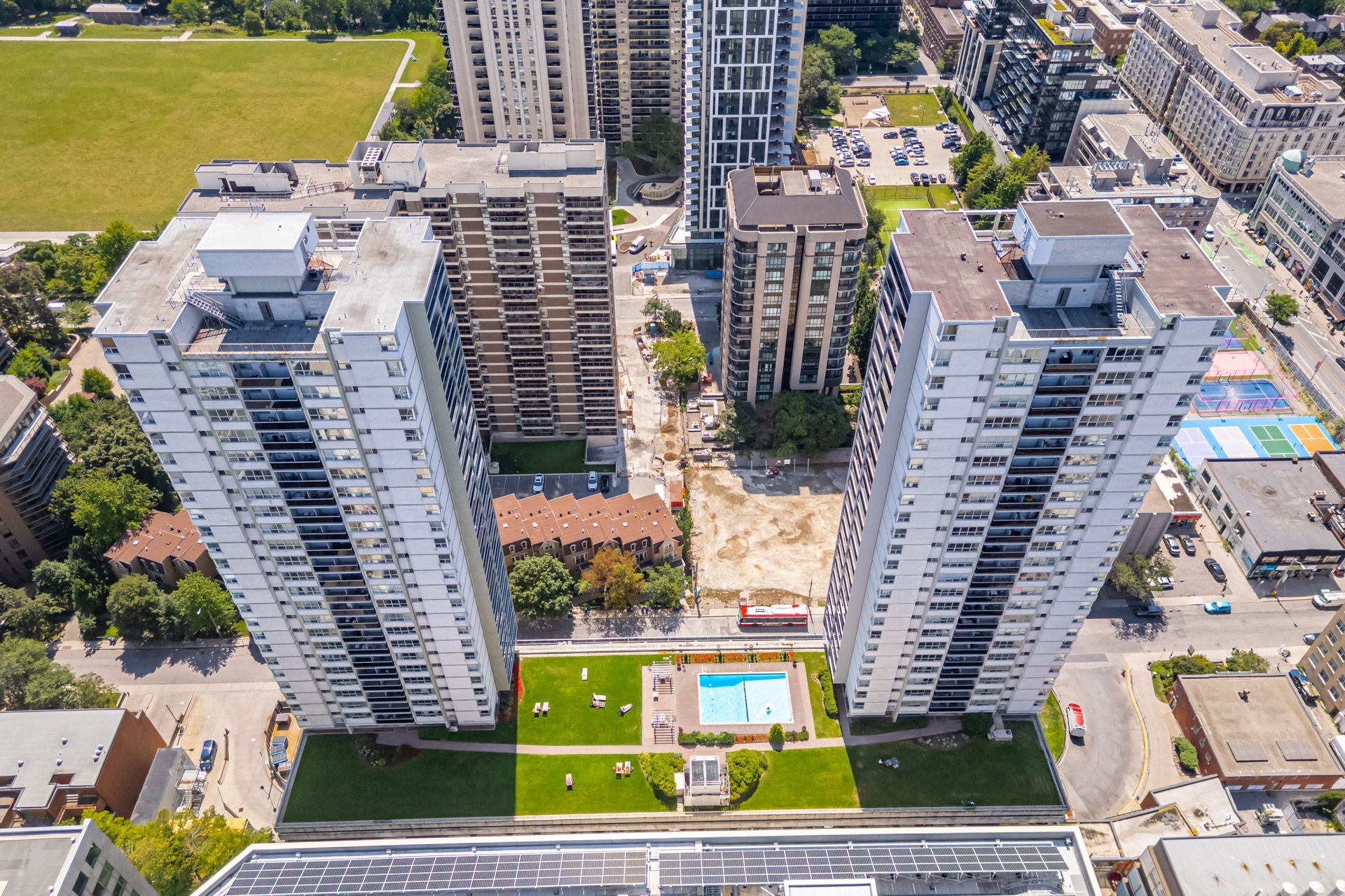 60 Pleasant Boulevard 802, Toronto, On M4t 1k1