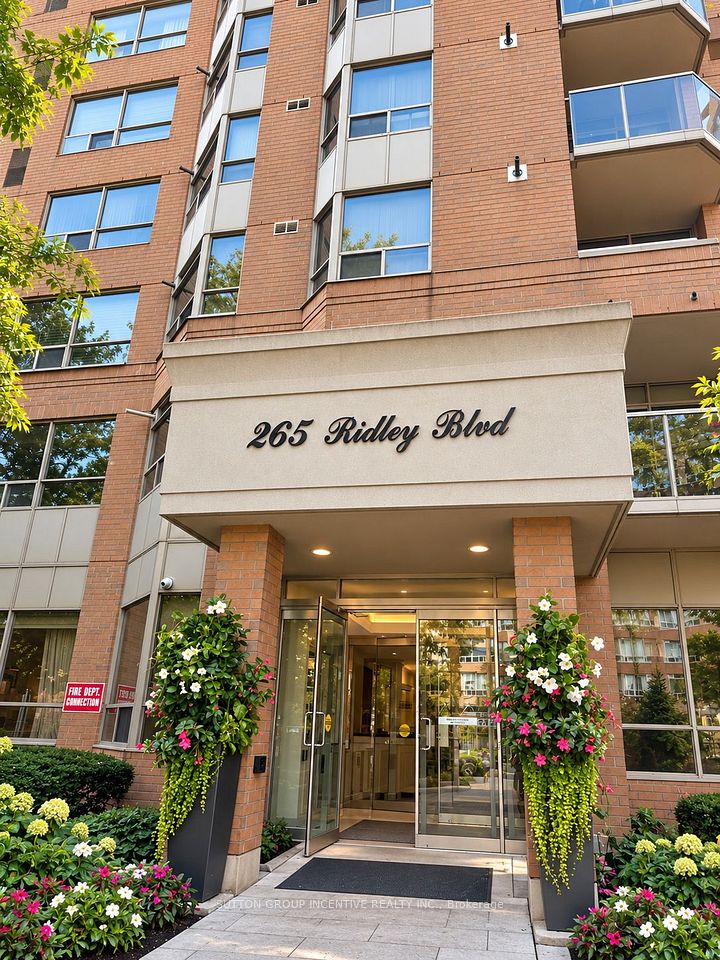 265 Ridley Boulevard 1803, Toronto, On M5m 4n8
