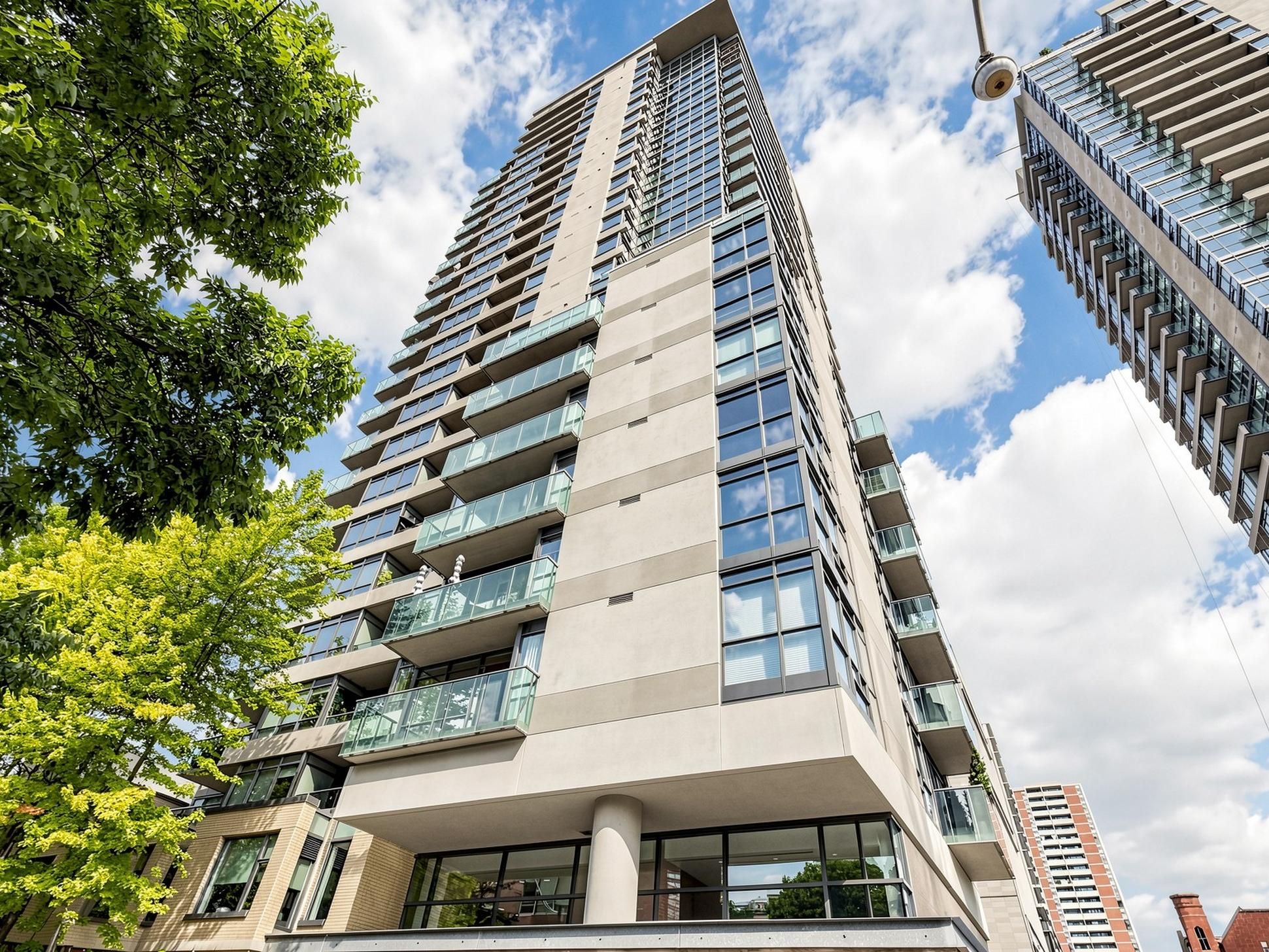 285 Mutual Street 1108, Toronto, On M4y 3c5