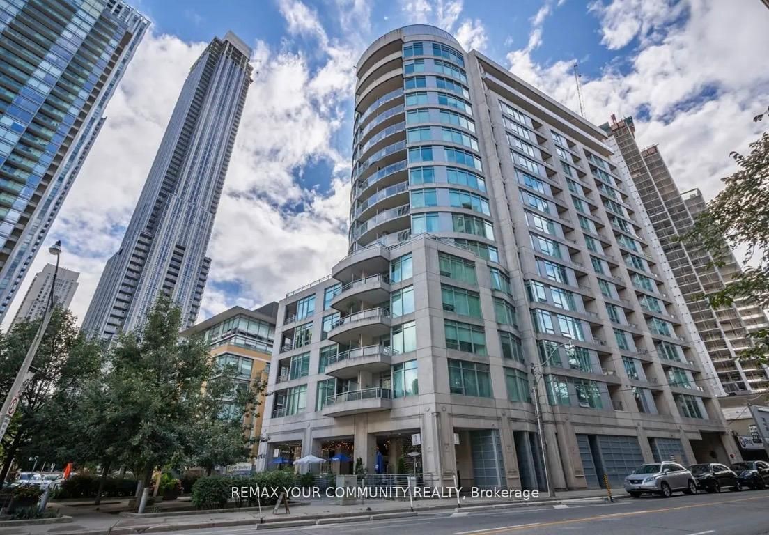 8 Scollard Street 606, Toronto, On M5r 1m2