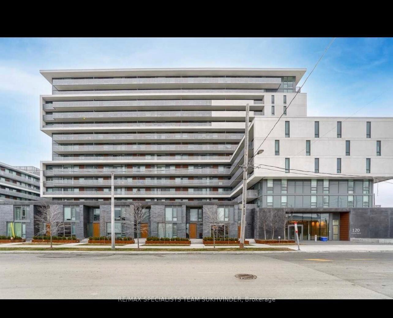 120 Varna Drive 321, Toronto, On M6a 0b3