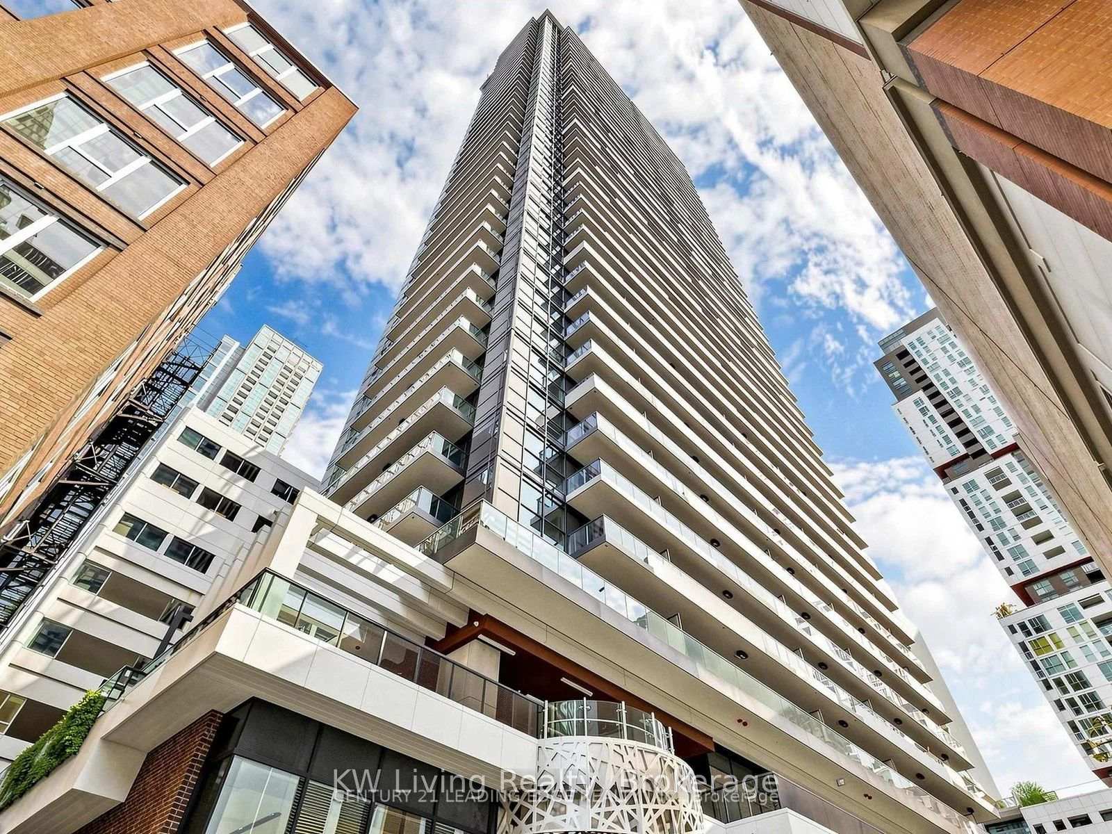 38 Widmer Street 1905, Toronto, On M5v 0p7