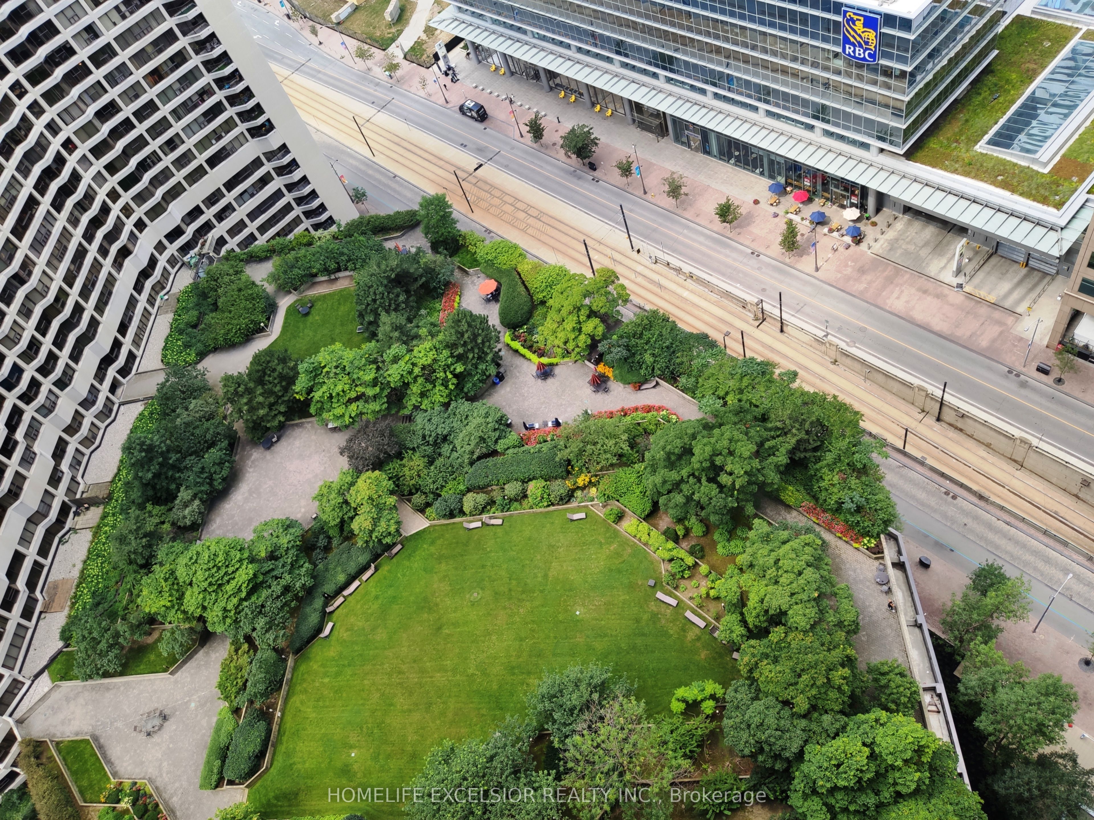 33 Harbour Square 3227, Toronto, On M5j 2g2