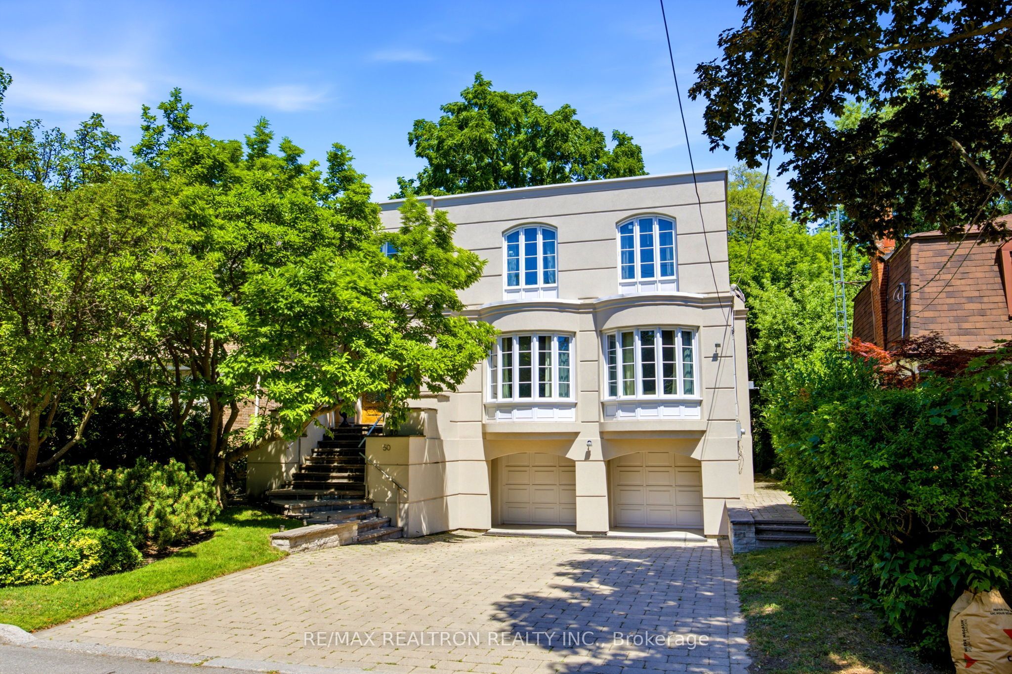 50 Viewmount Avenue, Toronto, On M6b 1t4