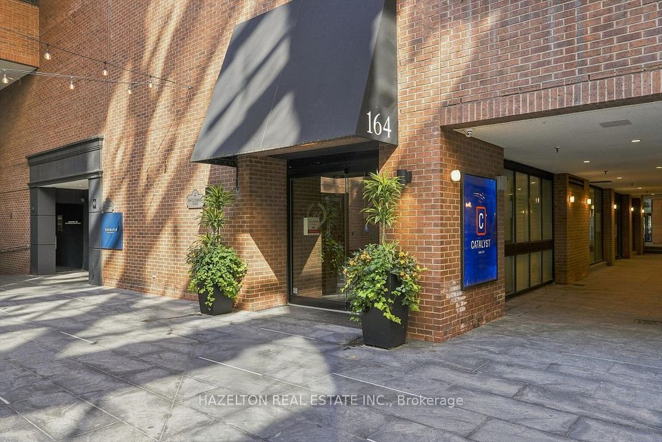 164 Cumberland Street 608, Toronto, On M5r 1a8