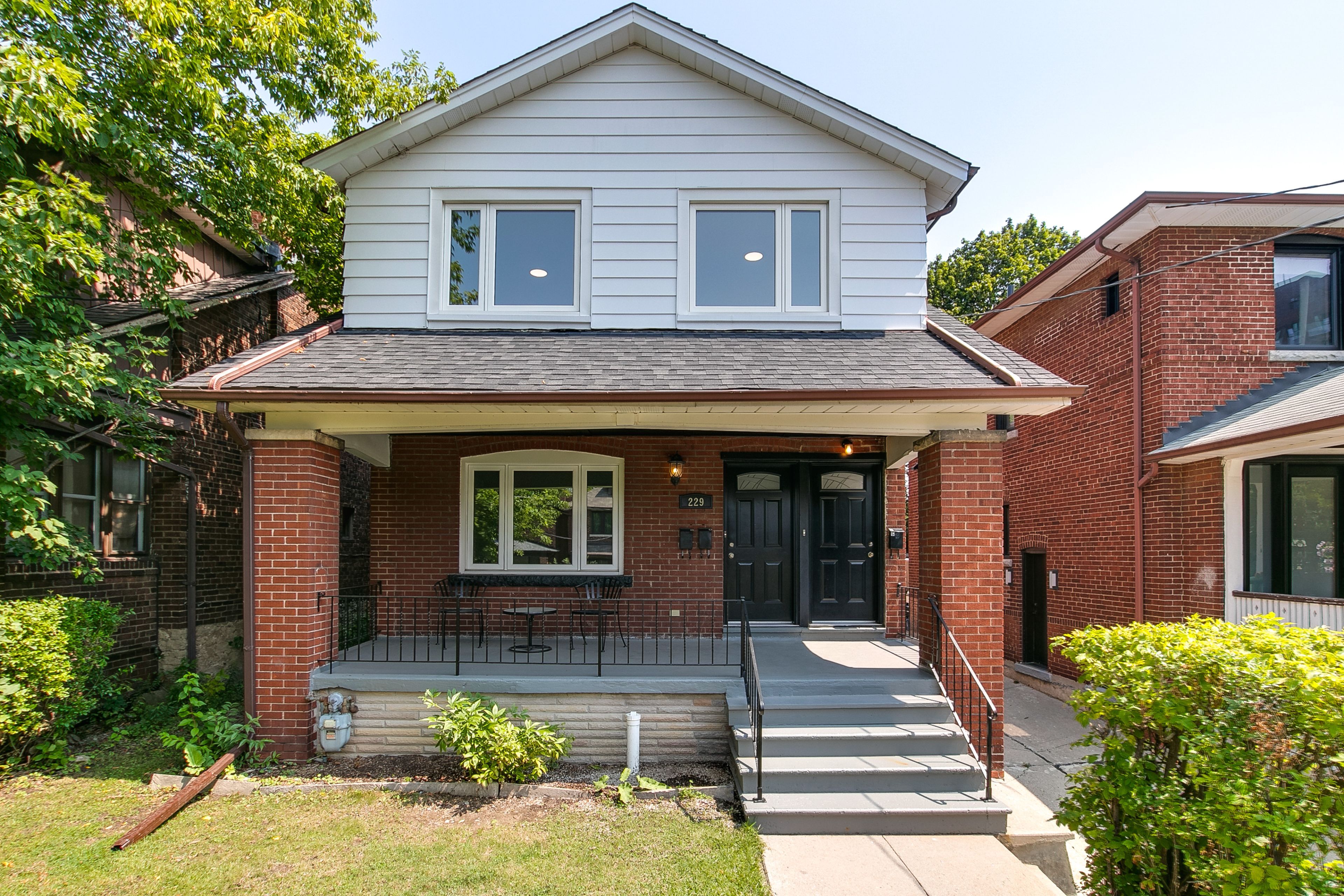 229 Winona Drive, Toronto, On M6c 3s4