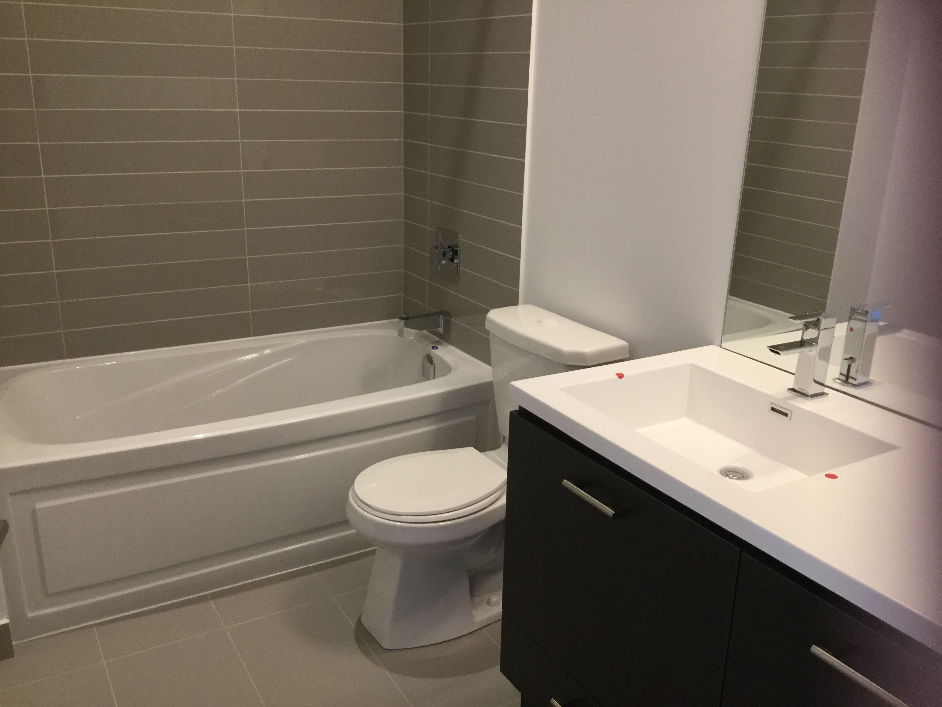 87 Peter Street 1701, Toronto, On M5v 0p1