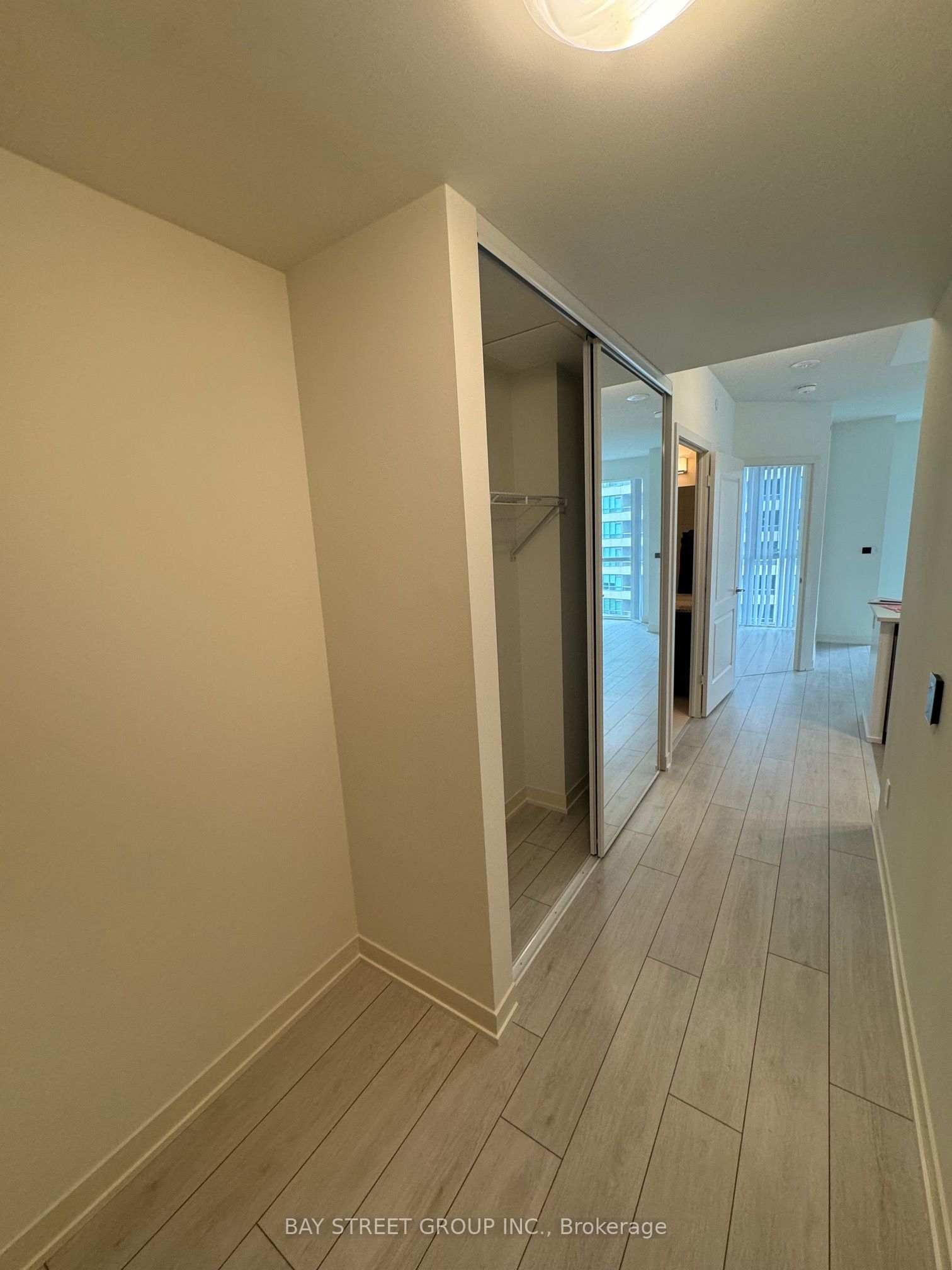 4955 Yonge Street 1006, Toronto, On M2n 0l8