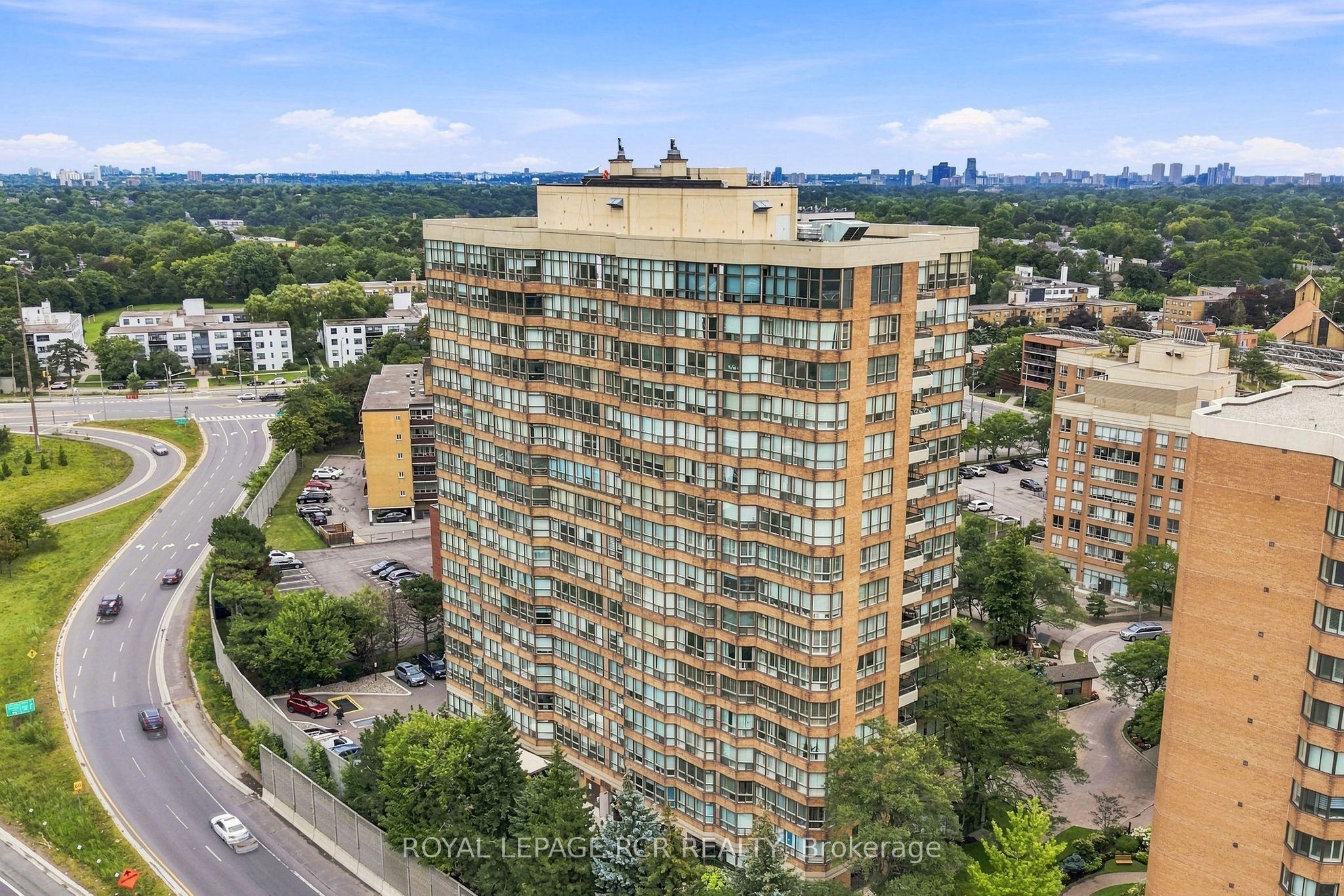 268 Ridley Boulevard 1016, Toronto, On M5m 4n3
