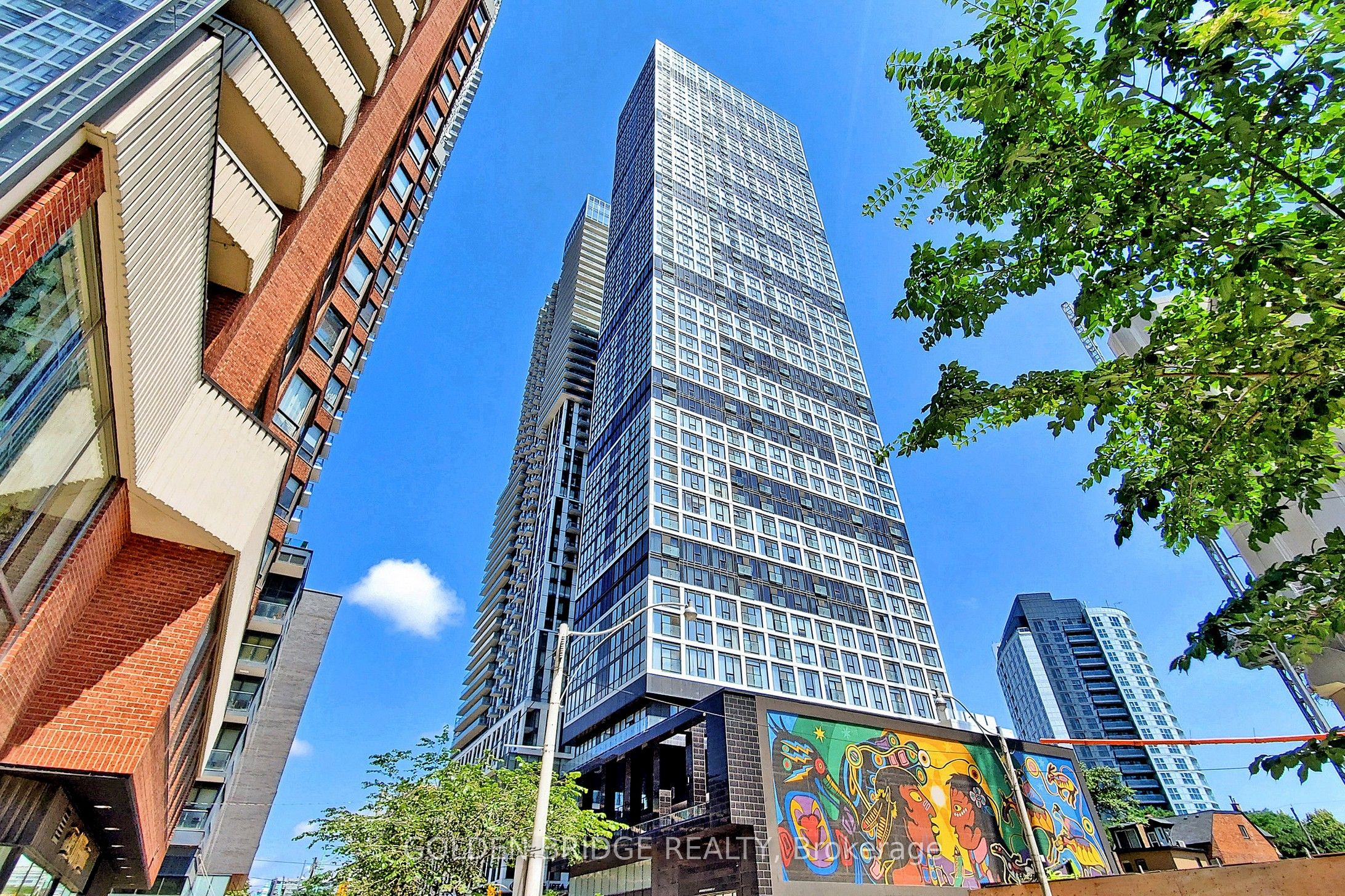 251 Jarvis Street 2410, Toronto, On M5b 2c2