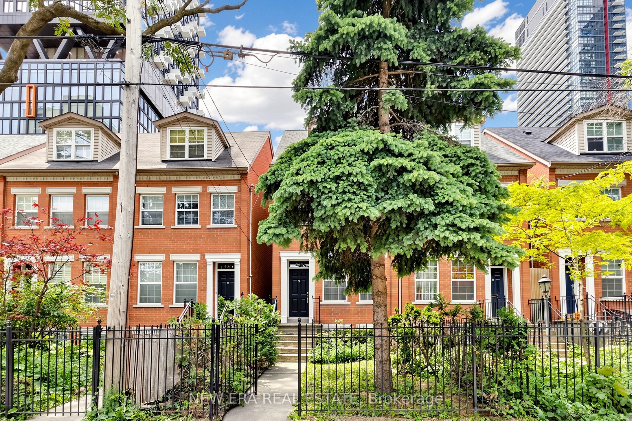 238 George Street, Toronto, On M5a 2n1