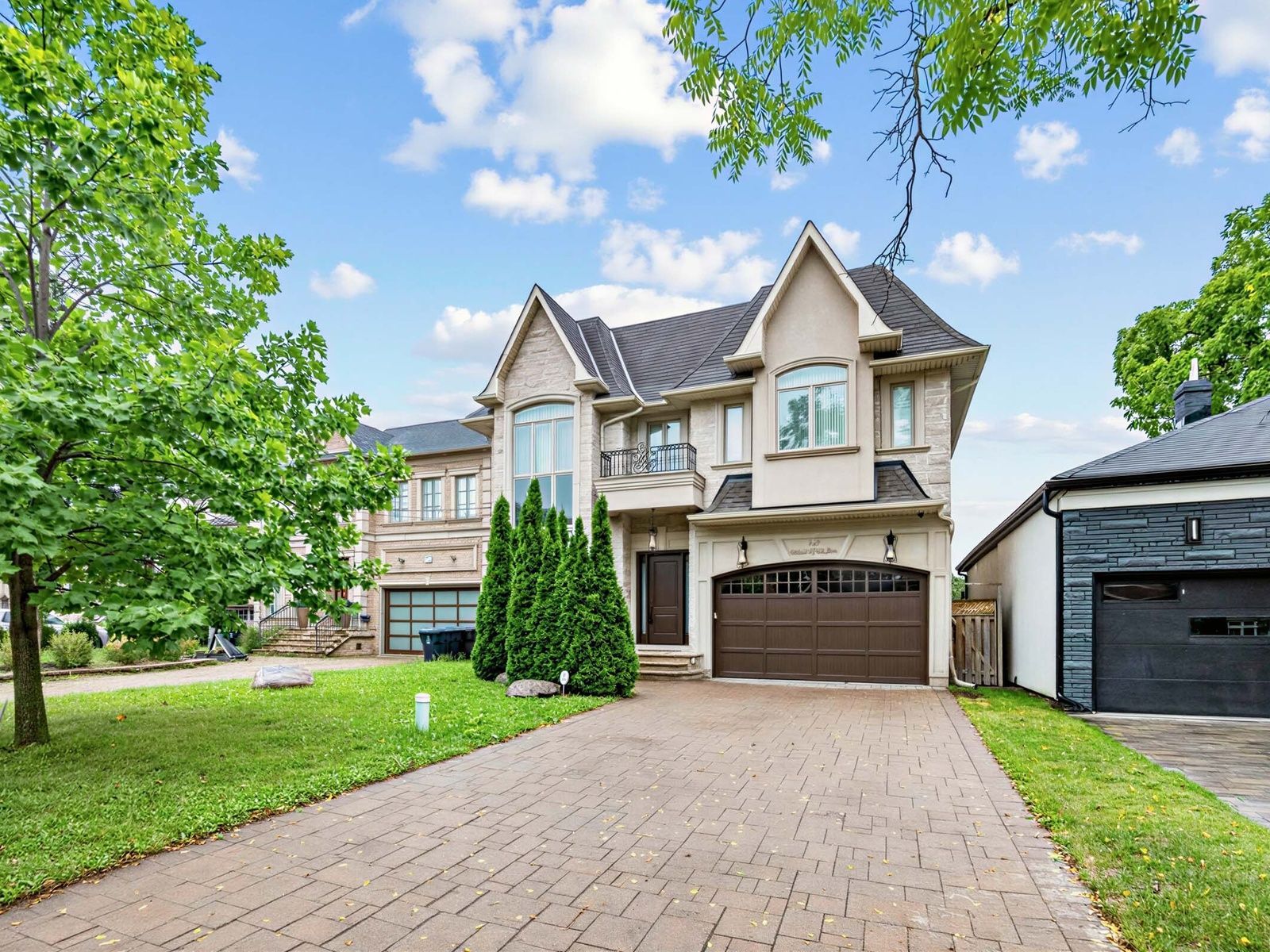 125 Bannockburn Avenue, Toronto, On M5m 2n2