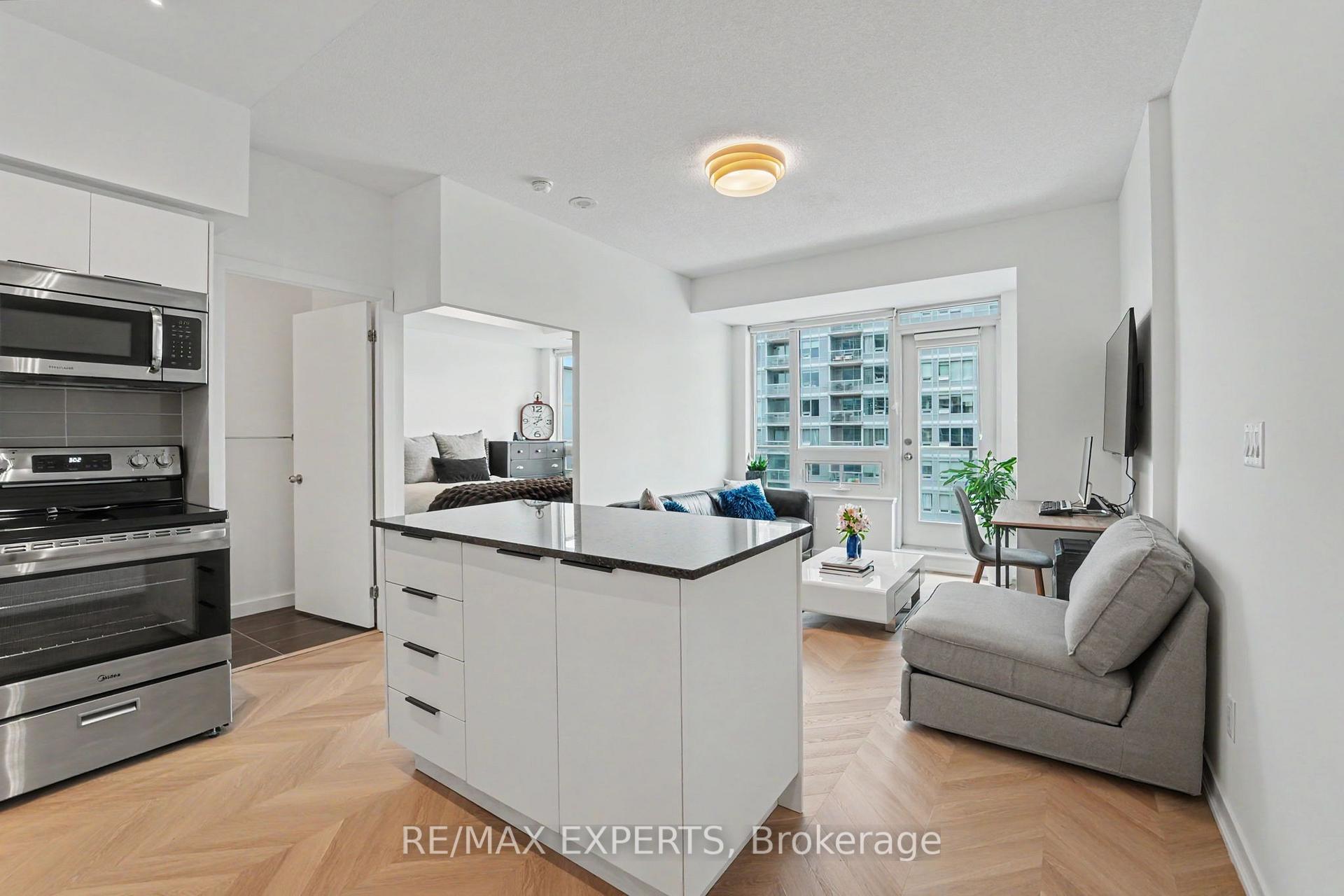 55 East Liberty Street 1001, Toronto, On M6k 3p9