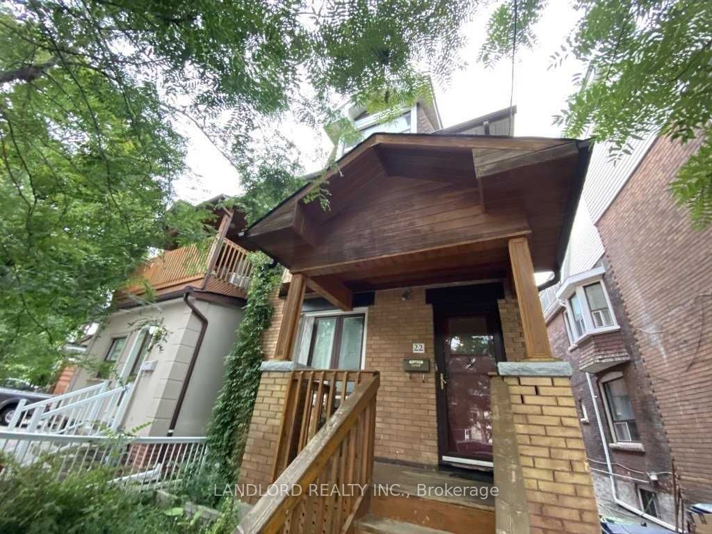 22 Rusholme Park Crescent Main, Toronto, On M6j 2c9