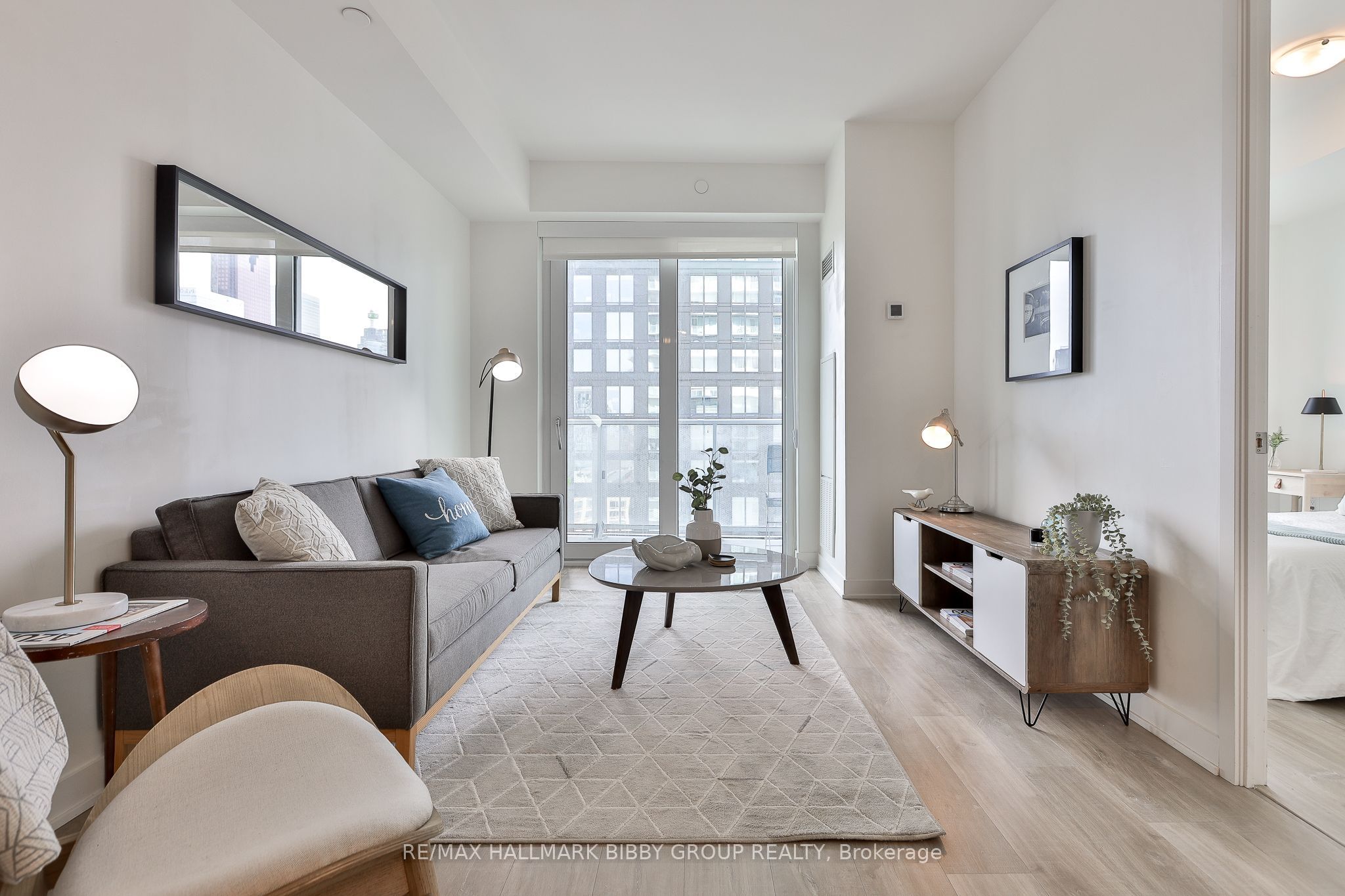 100 Dalhousie Street 2408, Toronto, On M5b 0c7