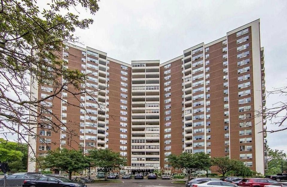 60 Pavane Linkway 409, Toronto, On M3c 1a1