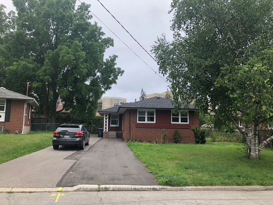 3 Tinder Crescent Bsmt Apt, Toronto, On M4a 1l2