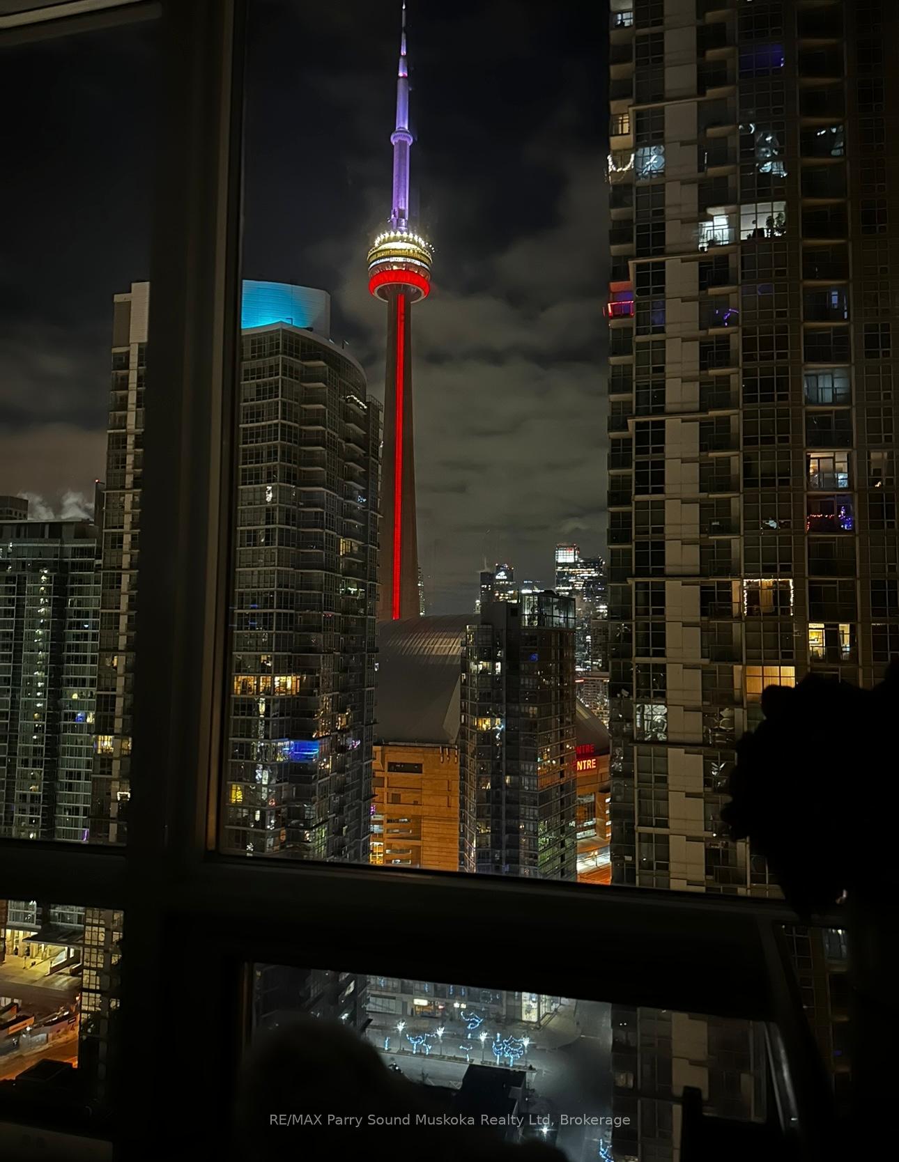 11 Brunel Court, Toronto, On M5v 3y3