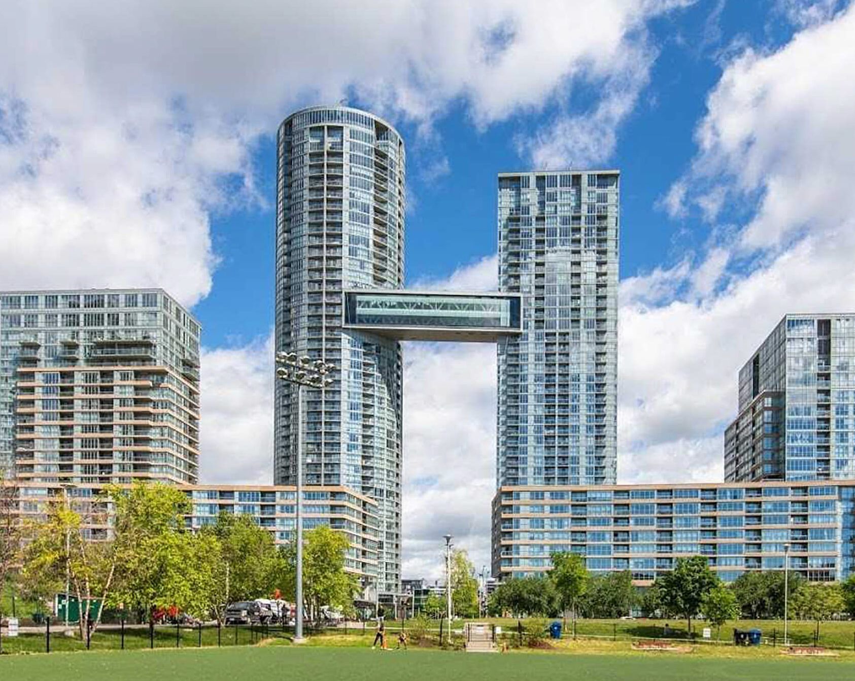 10 Capreol Court 719, Toronto, On M5v 4b3