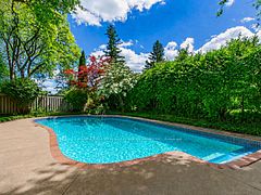 8 Boldmere Crescent, Toronto, On M2j 2r9