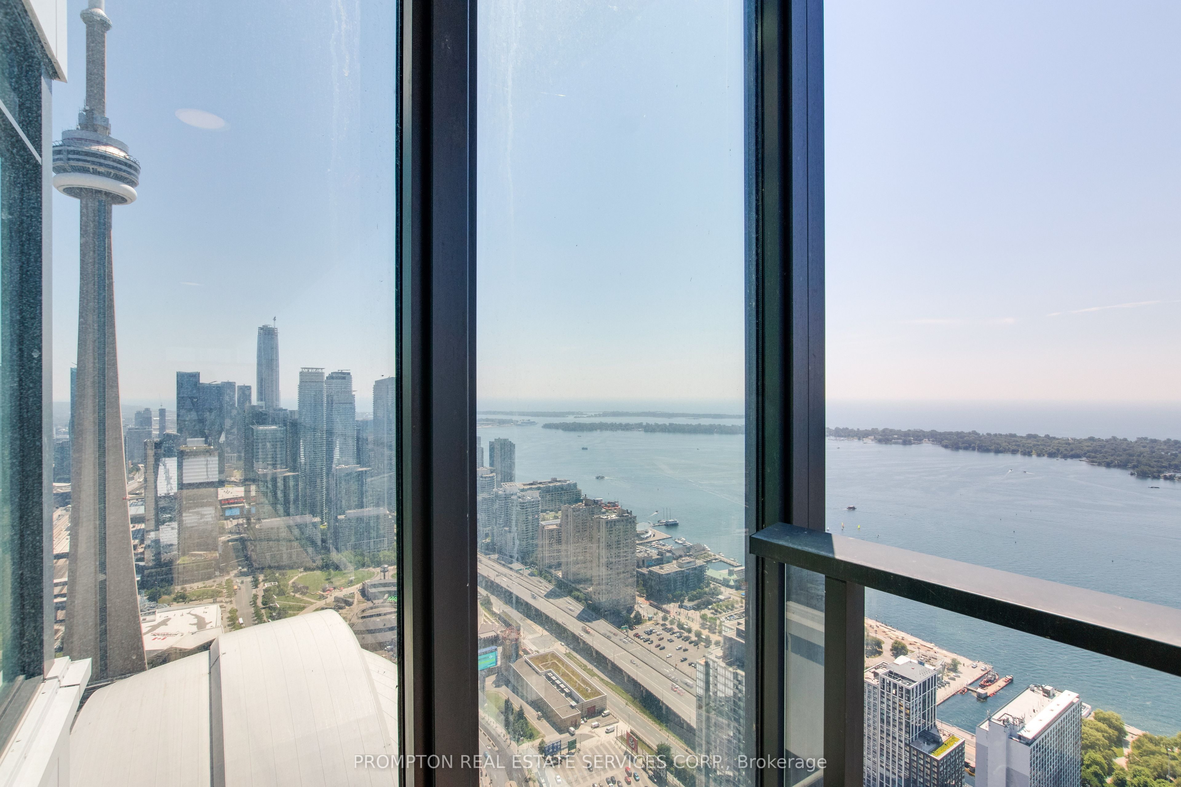3 Concord Cityplace Way 7007, Toronto, On M5v 0x4