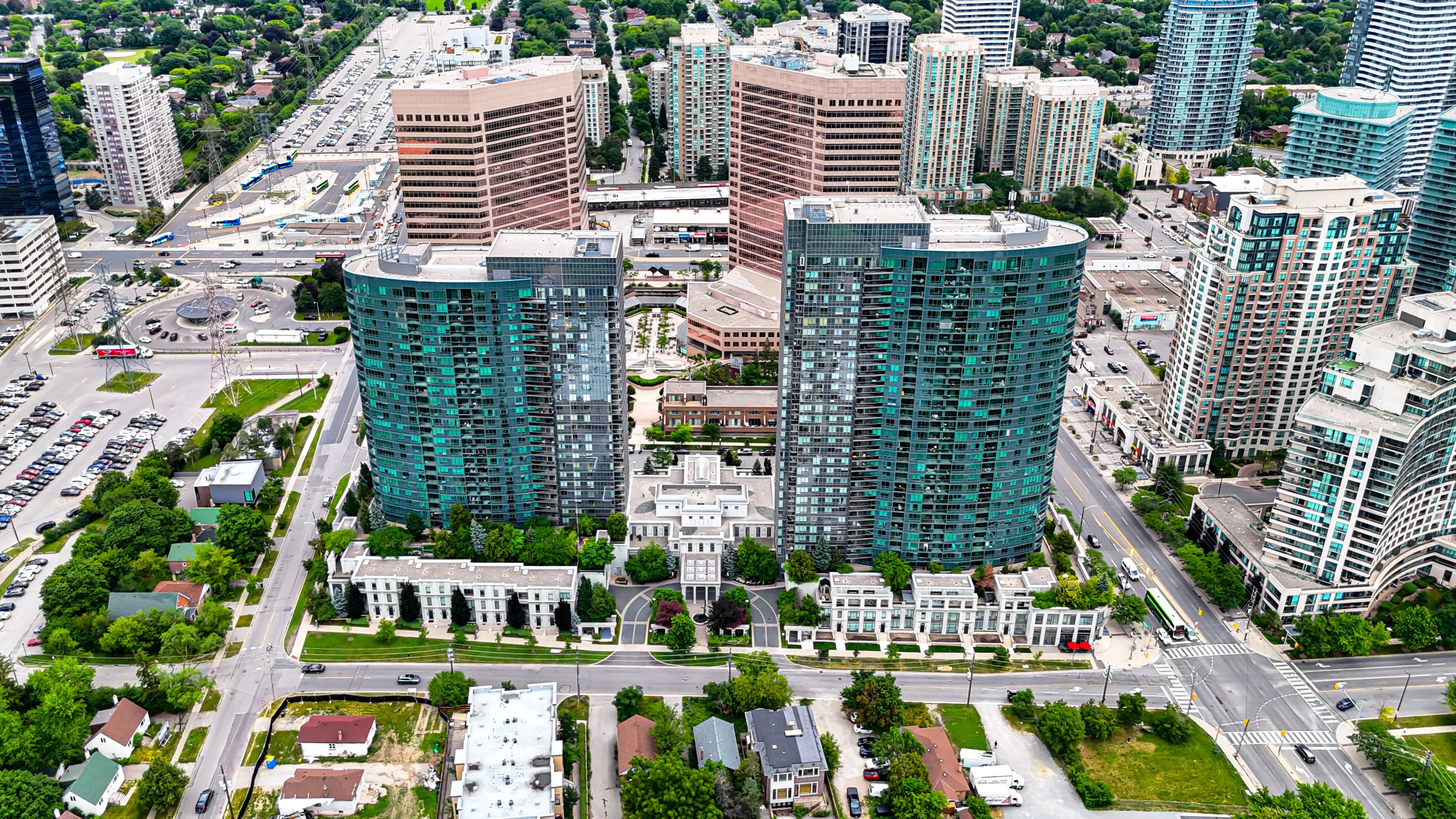 25 Greenview Avenue 524, Toronto, On M2m 0a5