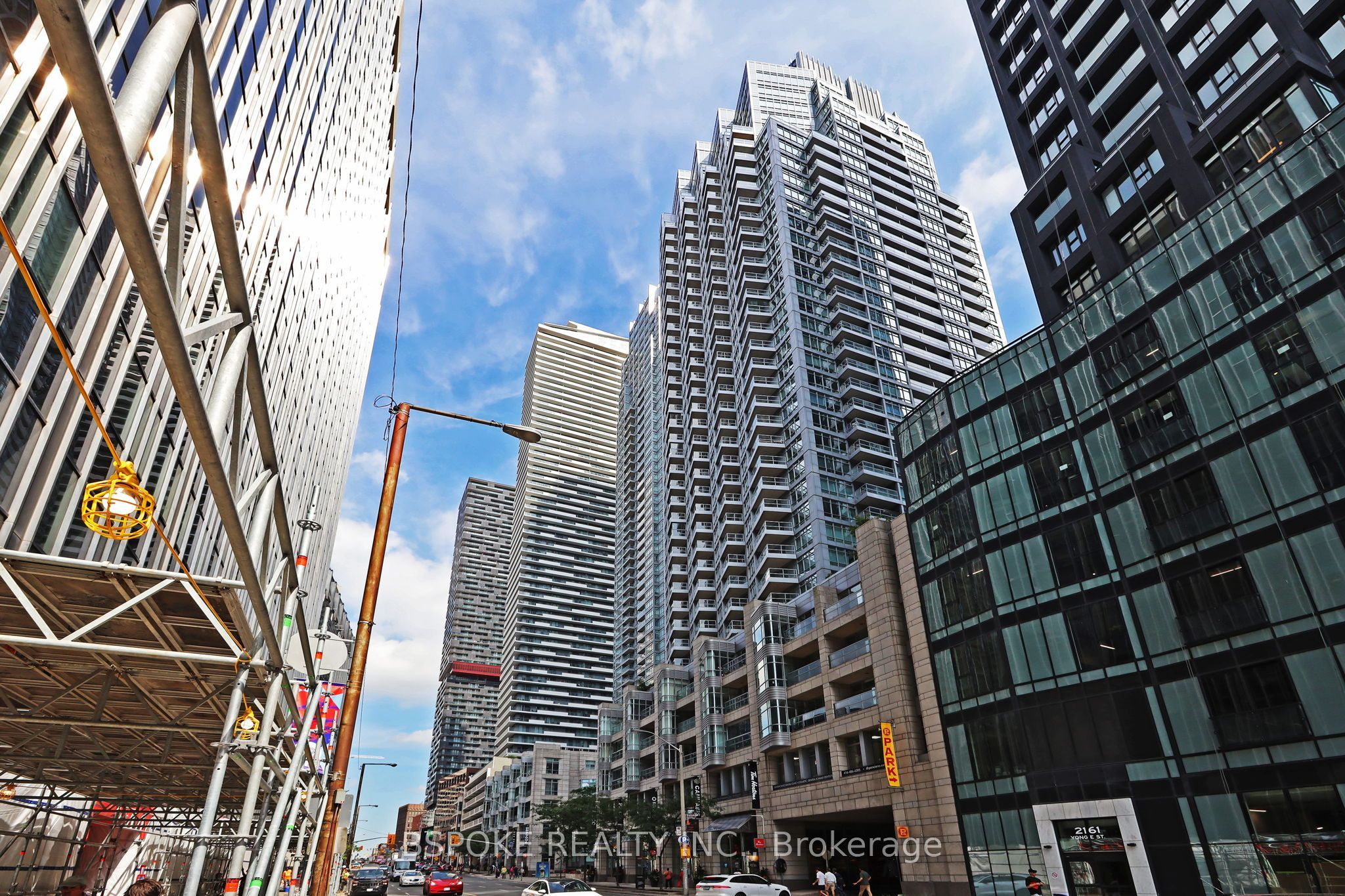 2191 Yonge Street 3012, Toronto, On M4s 3h8