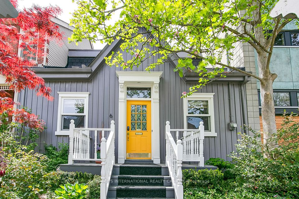 6 Bowman Street, Toronto, On M4x 1t9