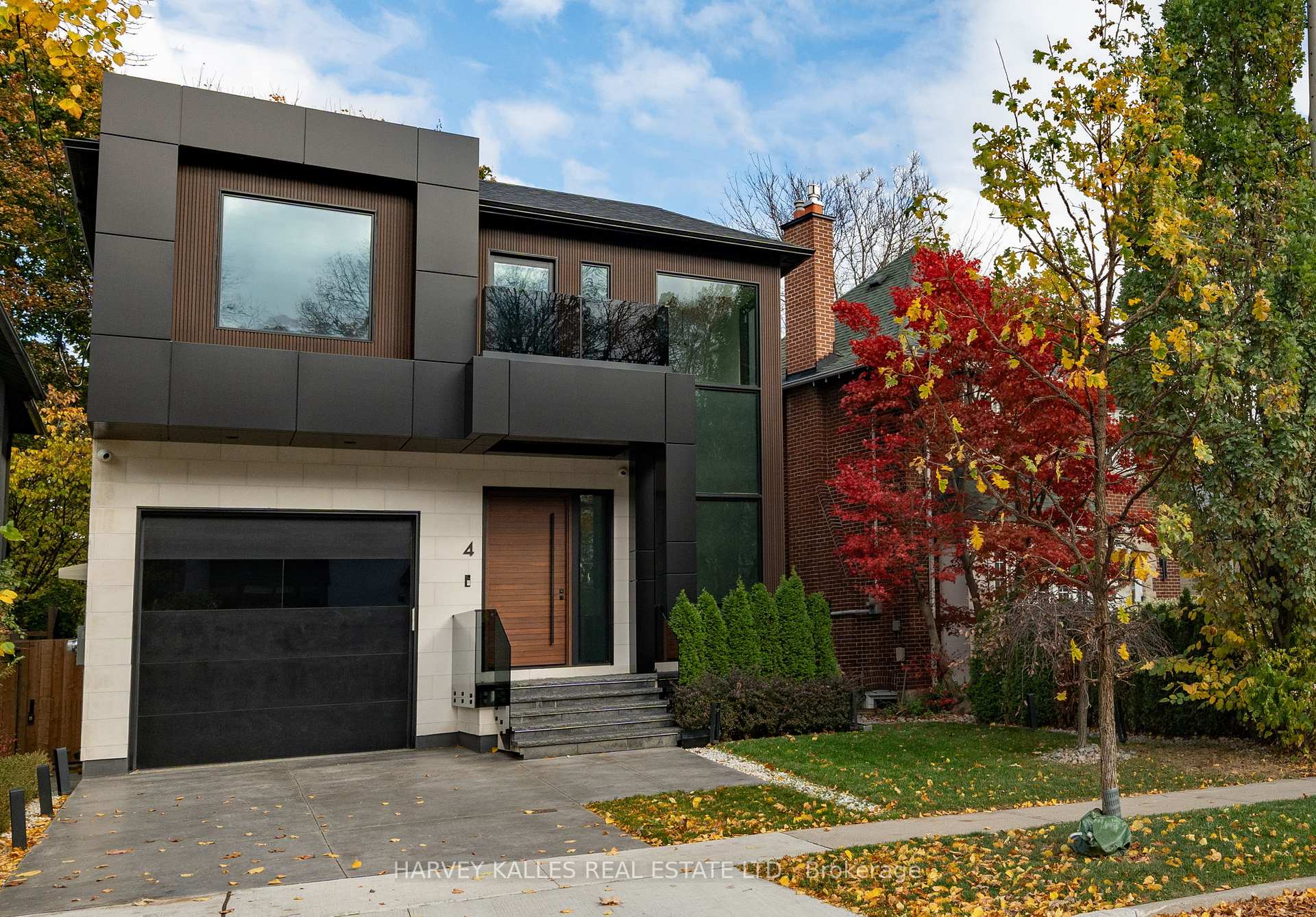 4 Douglas Crescent, Toronto, On M4w 2e7