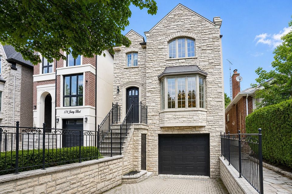 176 Joicey Boulevard, Toronto, On M5m 2v2