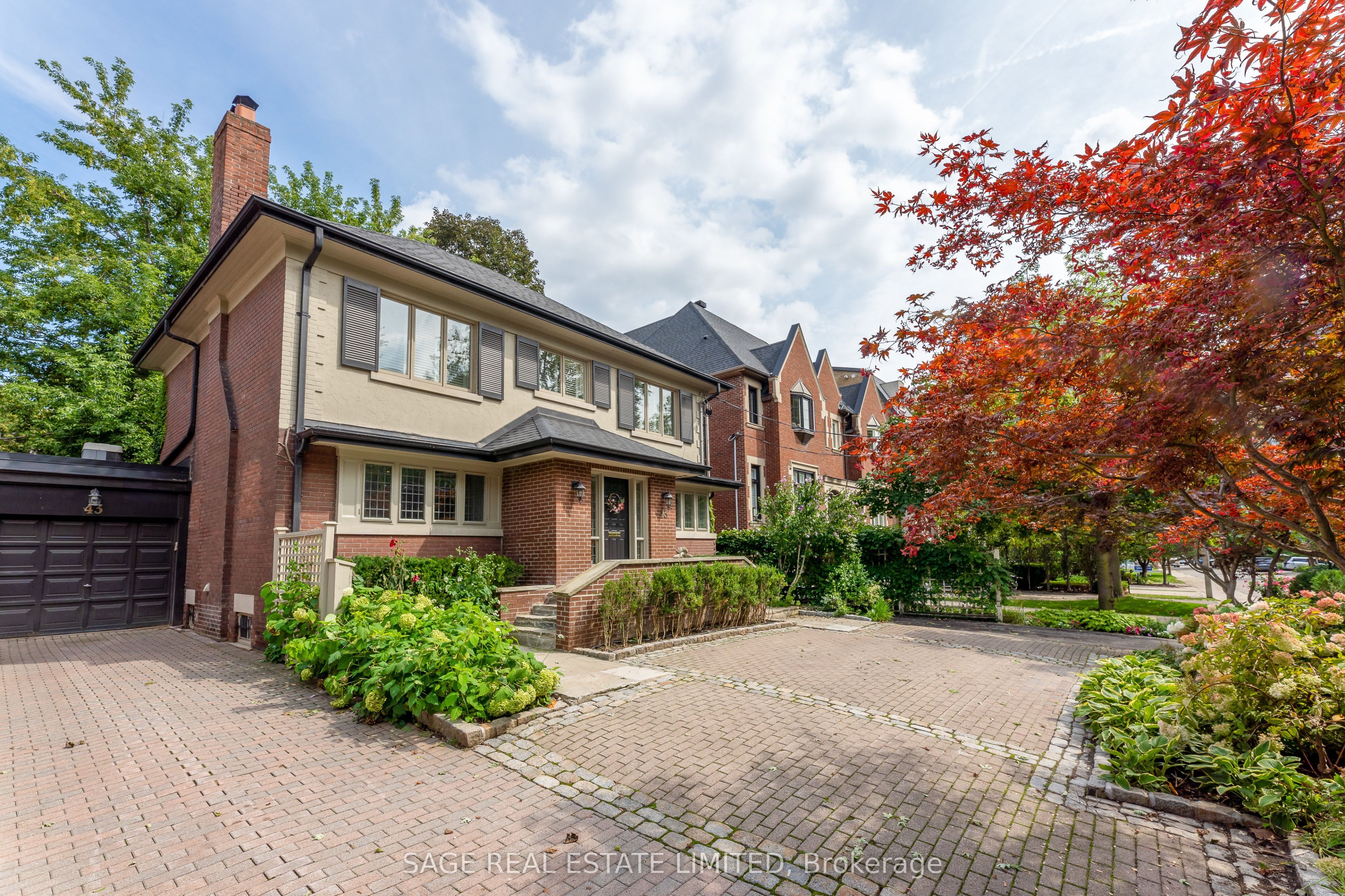 43 Oriole Road, Toronto, On M4v 2e6