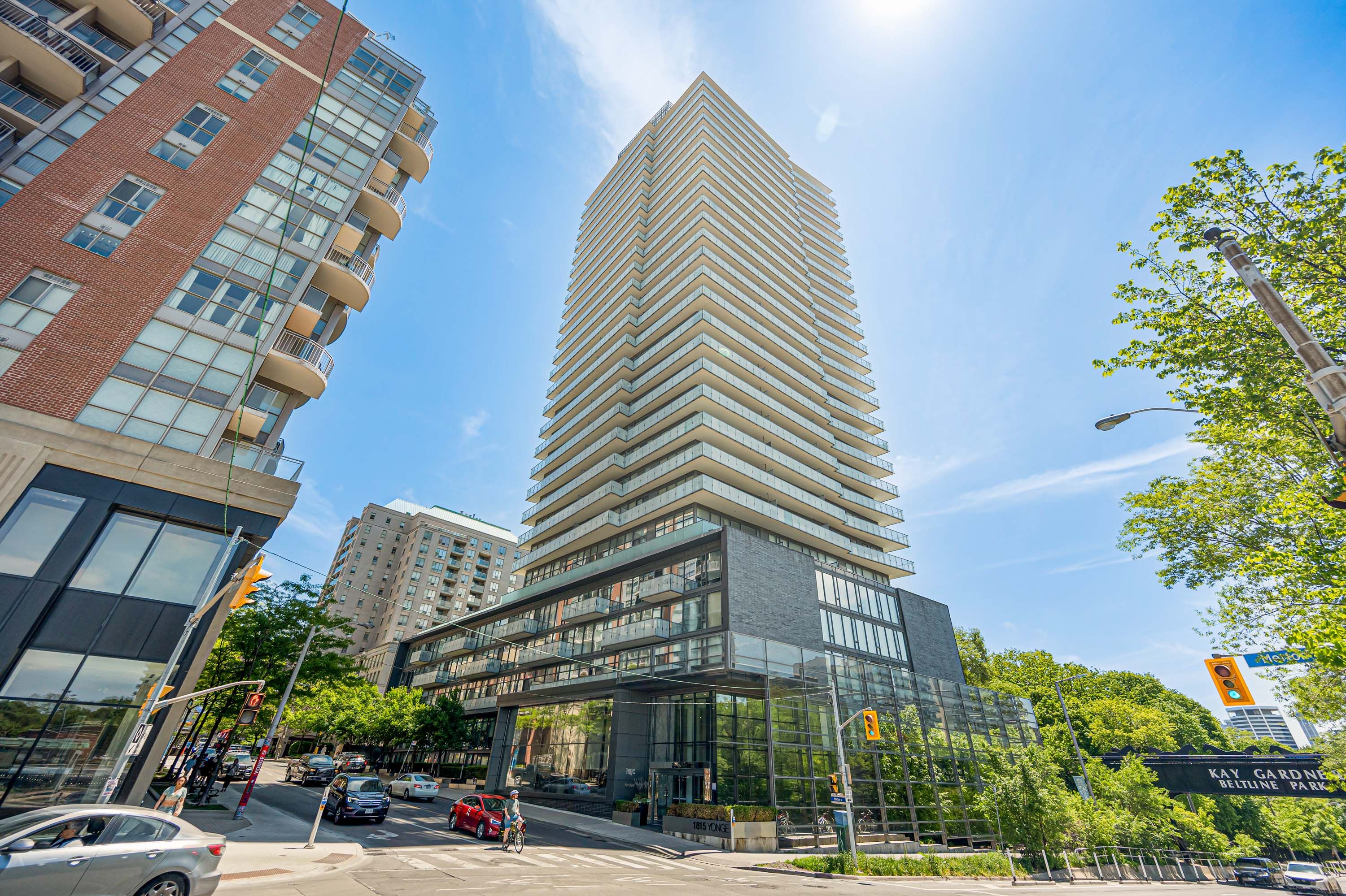 1815 Yonge Street 1605, Toronto, On M4t 2a4