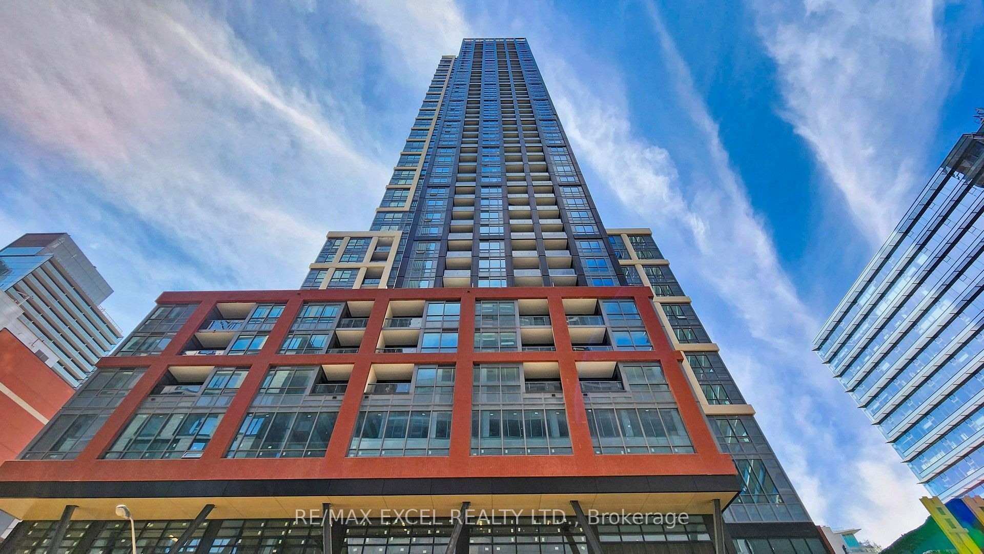 108 Peter Street 1818, Toronto, On M5v 0w2