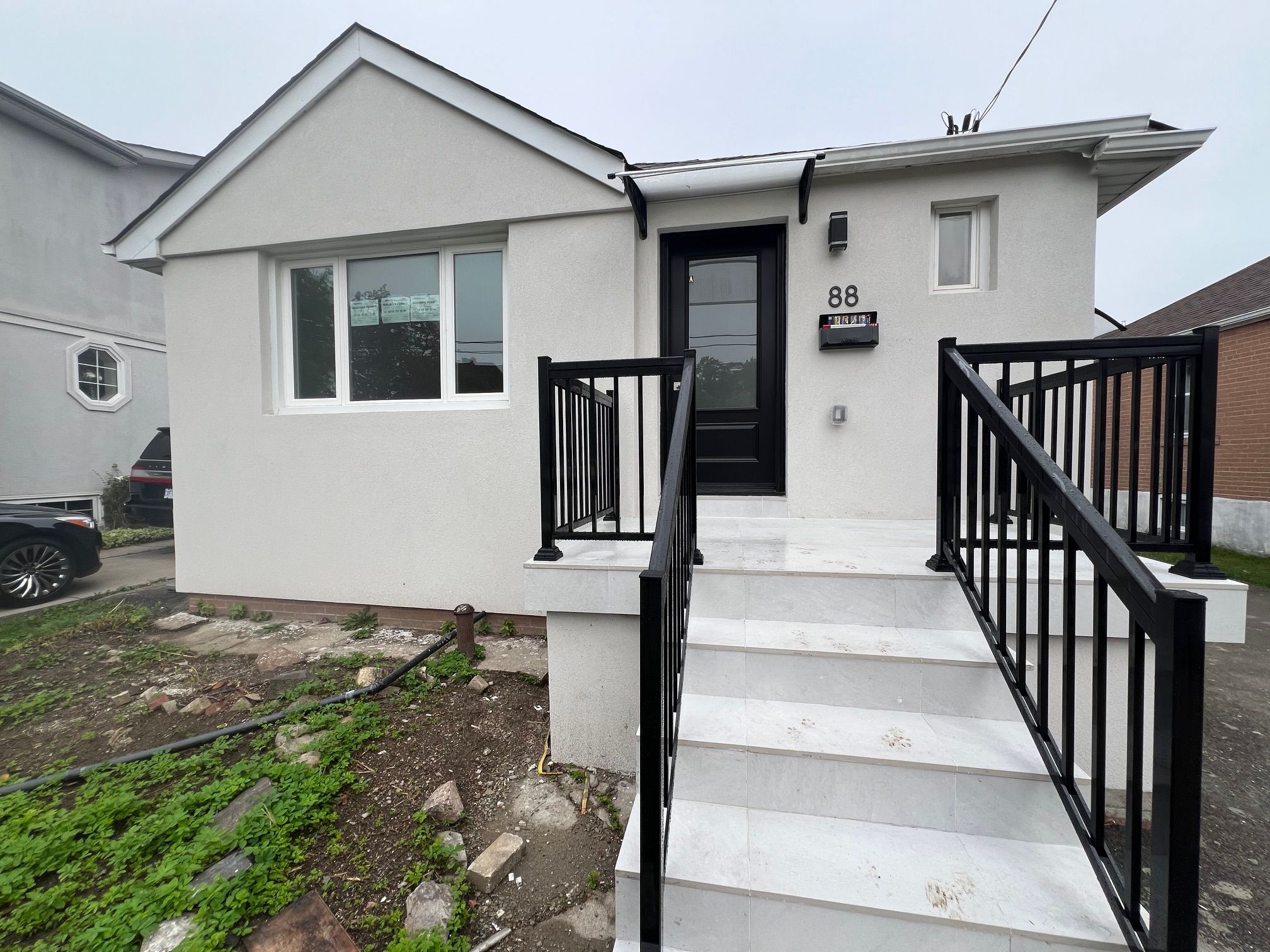 88 Mcallister Road Main, Toronto, On M3h 2n3