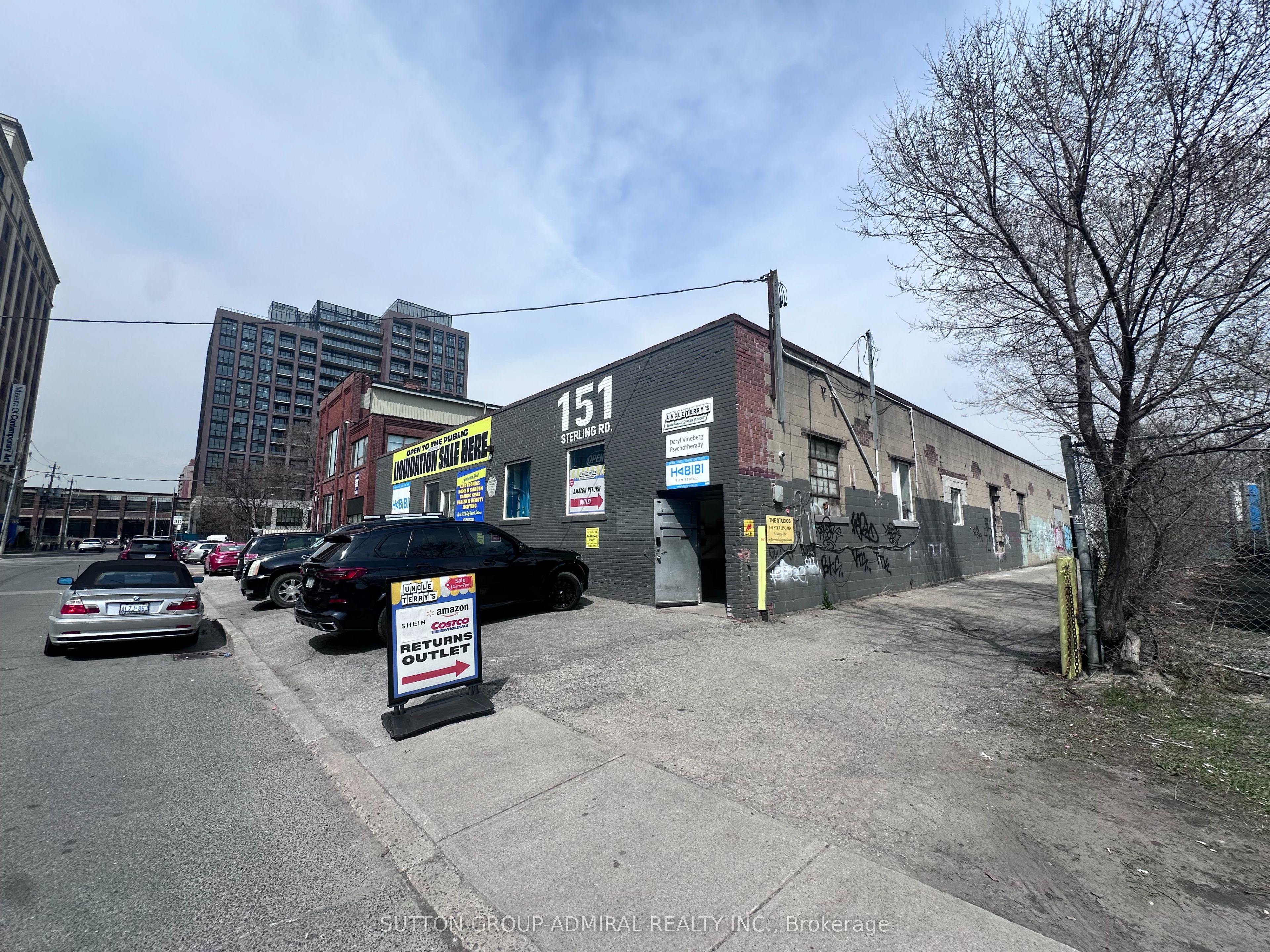 151 Sterling Road Studio 6, Toronto, On M6r 2b2