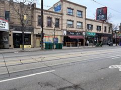 604 College Street, Toronto, On M6g 1b4
