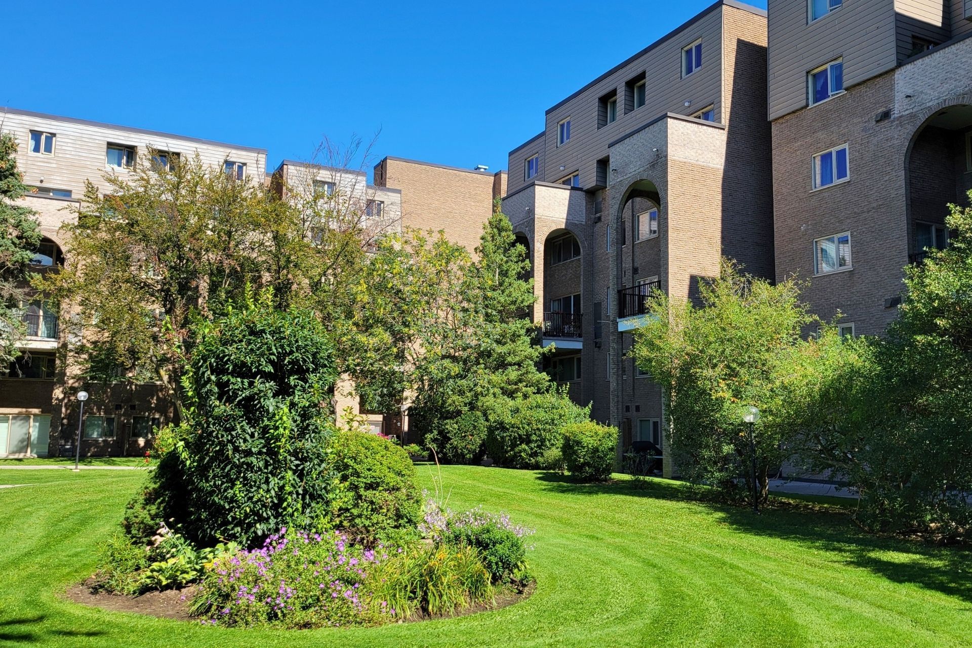 4005 Don Mills Road 345, Toronto, On M2h 3j9
