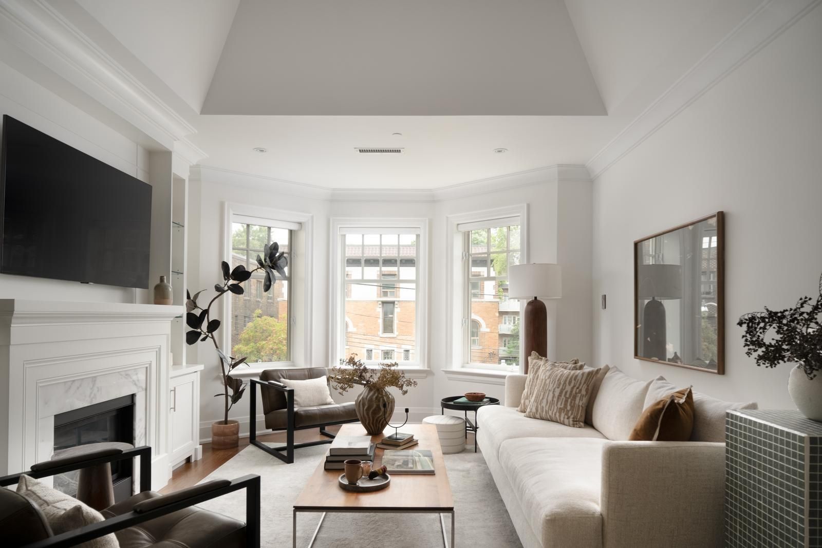 319 Lonsdale Road 3d, Toronto, On M4v 1x3