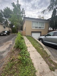 55 Bishop Avenue Lower, Toronto, On M2m 1z5