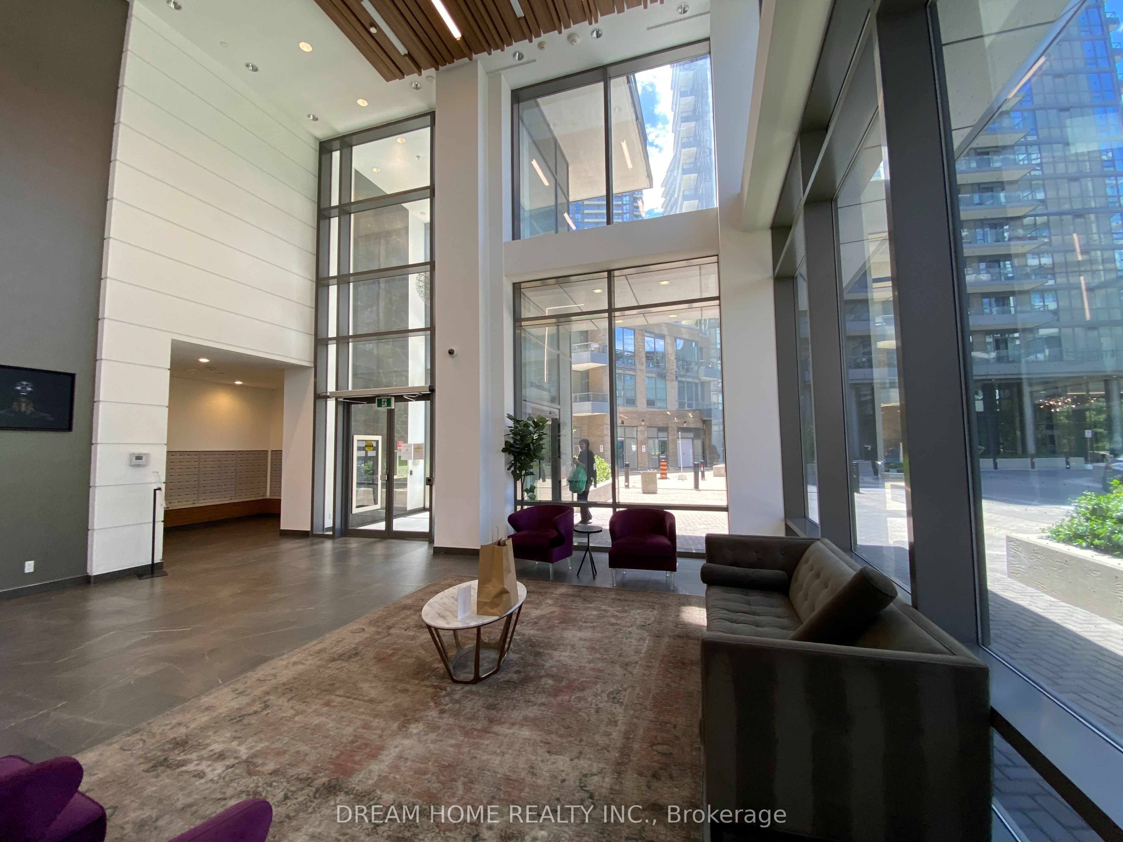 56 Forest Manor Road 3004, Toronto, On M2j 0e5