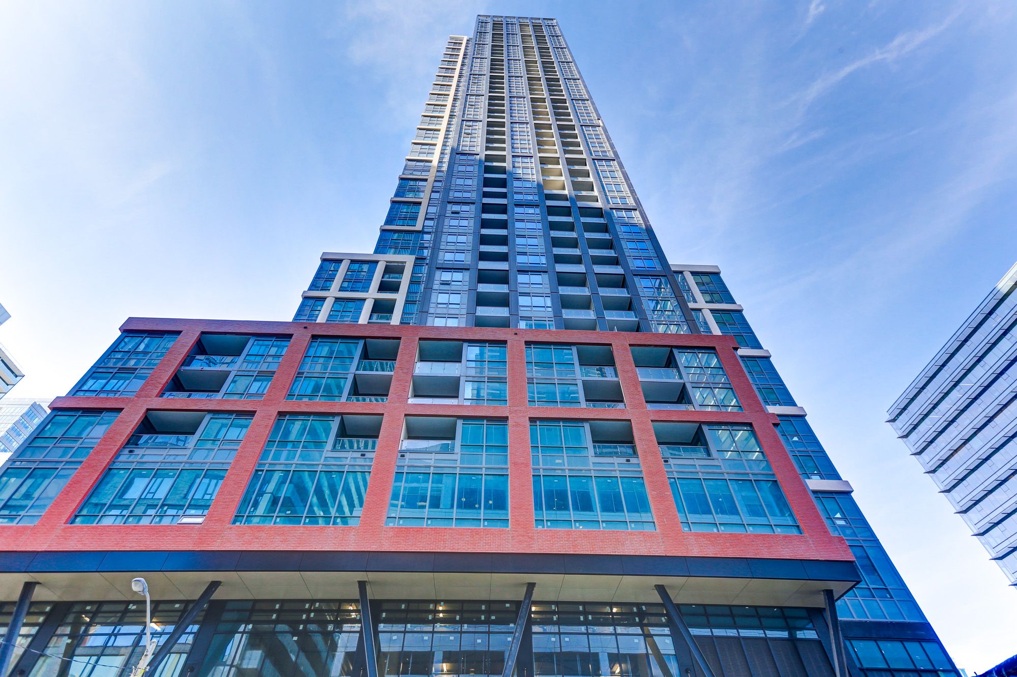 108 Peter Street 806, Toronto, On M5v 0w2