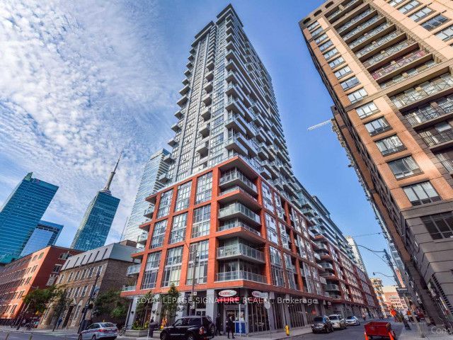 126 Simcoe Street 1809, Toronto, On M5h 4e6
